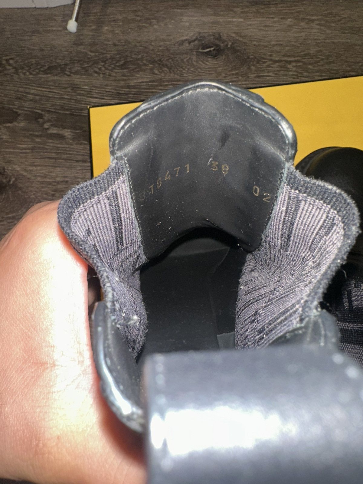 Fendi Fendi Filo Chelsea Boot Size US 5 / IT 35 - 6 Thumbnail