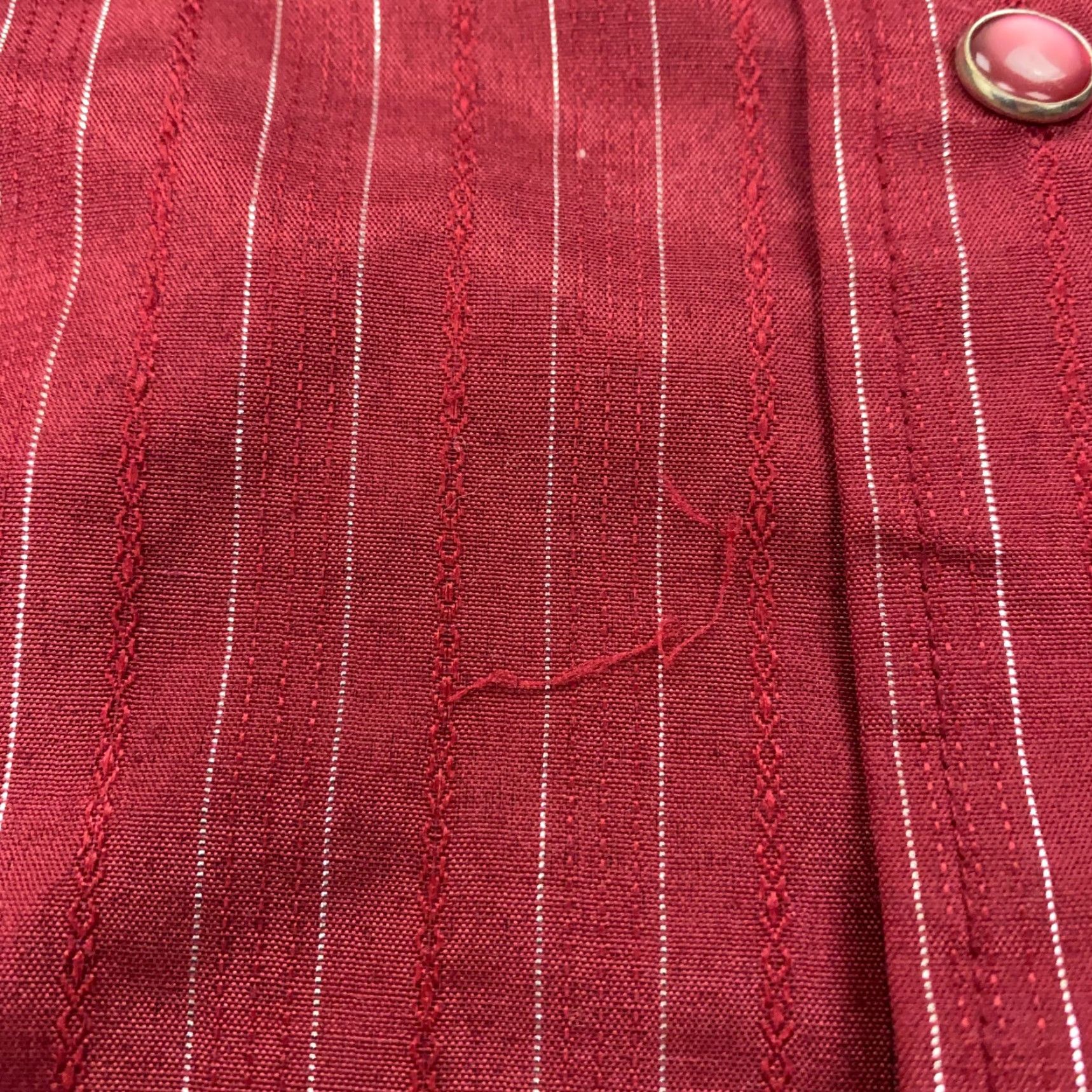 Vintage VINTAGE Gibson Trading Co Shirt XLT Red Pin Stripe Pearl Snap Western Rockabilly Men Size US XL / EU 56 / 4 - 4 Thumbnail