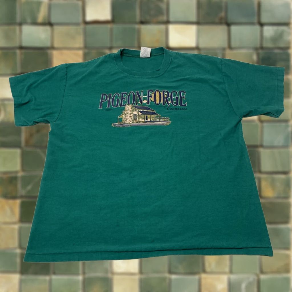 Vintage VINTAGE 1999 Pigeon Forge Tennessee Evolutions T-Shirt Large Green Men L Graphic Shirt Size US L / EU 52-54 / 3 - 1 Thumbnail