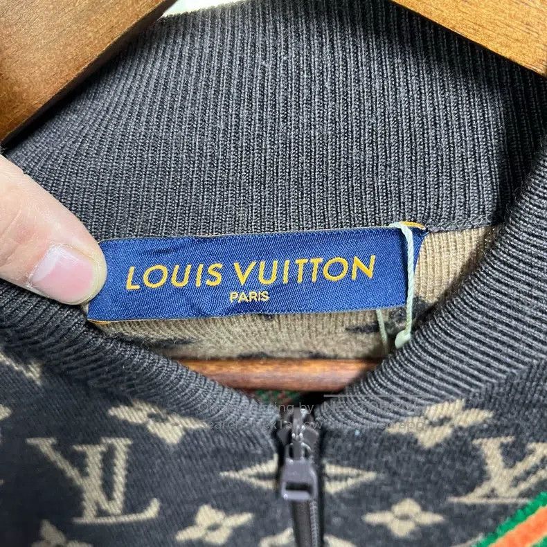 Louis Vuitton Louis Vuitton Nba full print jacket Size US S / EU 44-46 / 1 - 3 Thumbnail