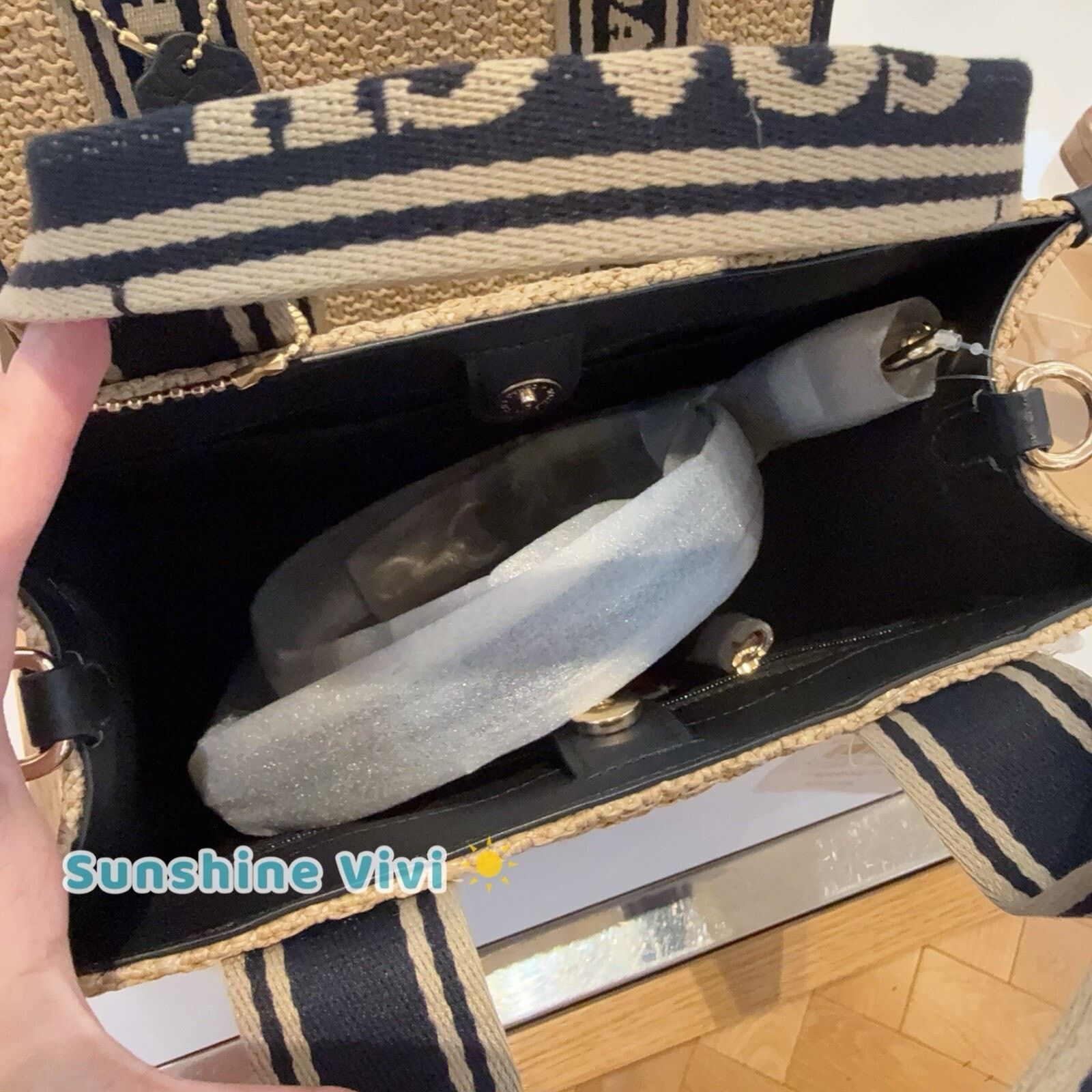 Coach NWT COACH Smith Tote Bag 24 CAL89 Toast Crossbody Leather Size ONE SIZE - 5 Thumbnail