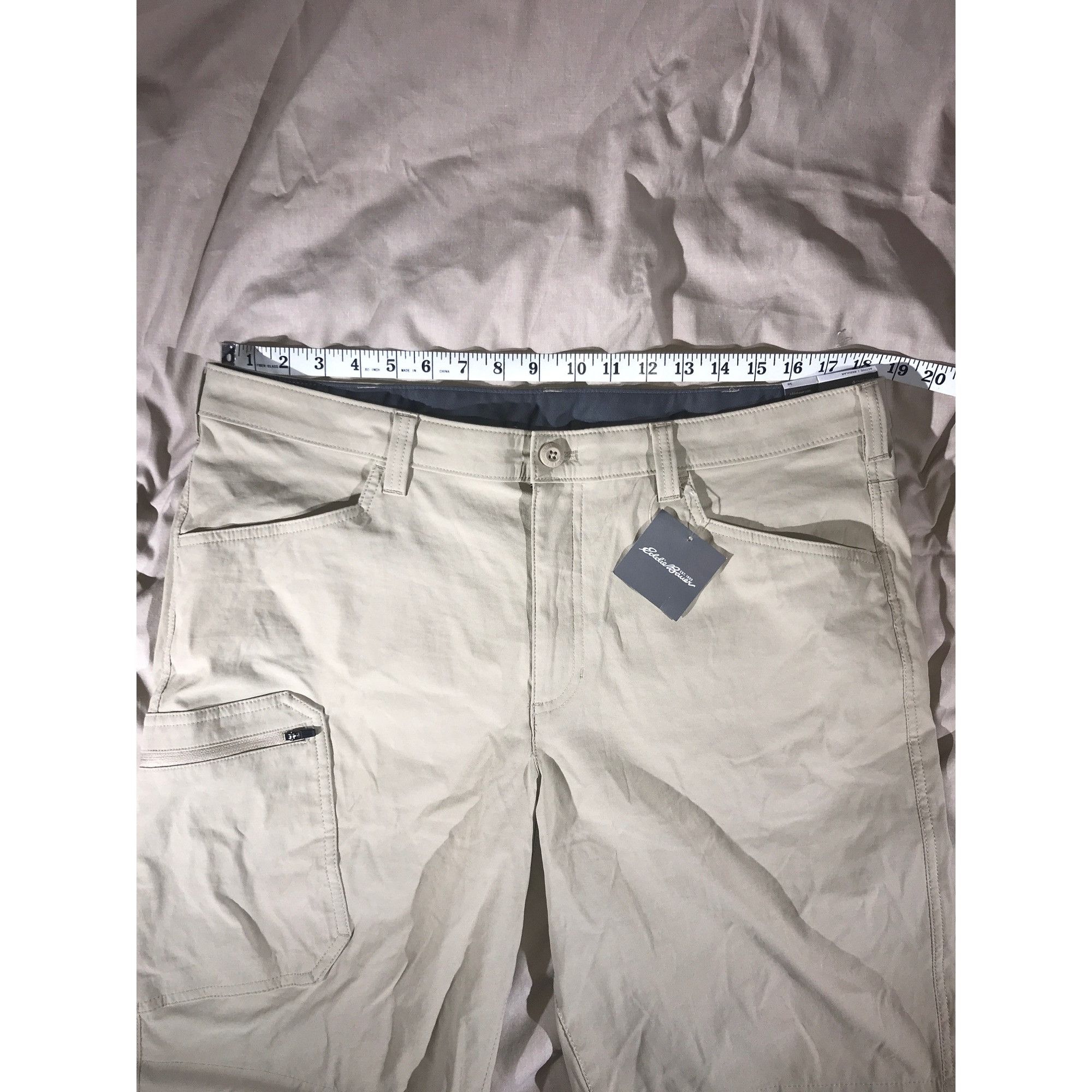 Eddie Bauer Eddie Bauer Men's "Live Your Adventure" Beige Active Shorts Size US 38 / EU 54 - 6 Thumbnail