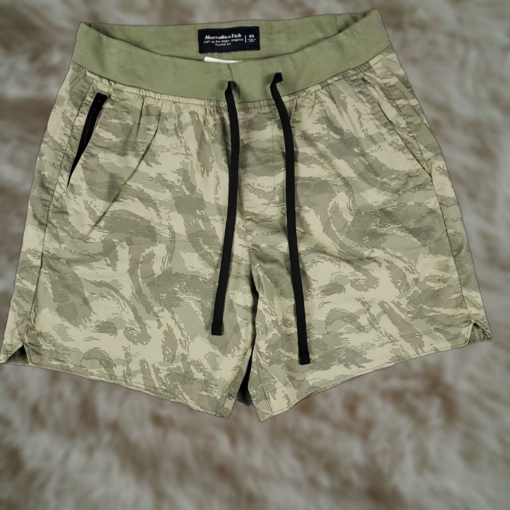 Abercrombie & Fitch Abercrombie & Fitch Shorts Mens XS Green Camo Active Lace Tie Short Size US 27 - 1 Thumbnail