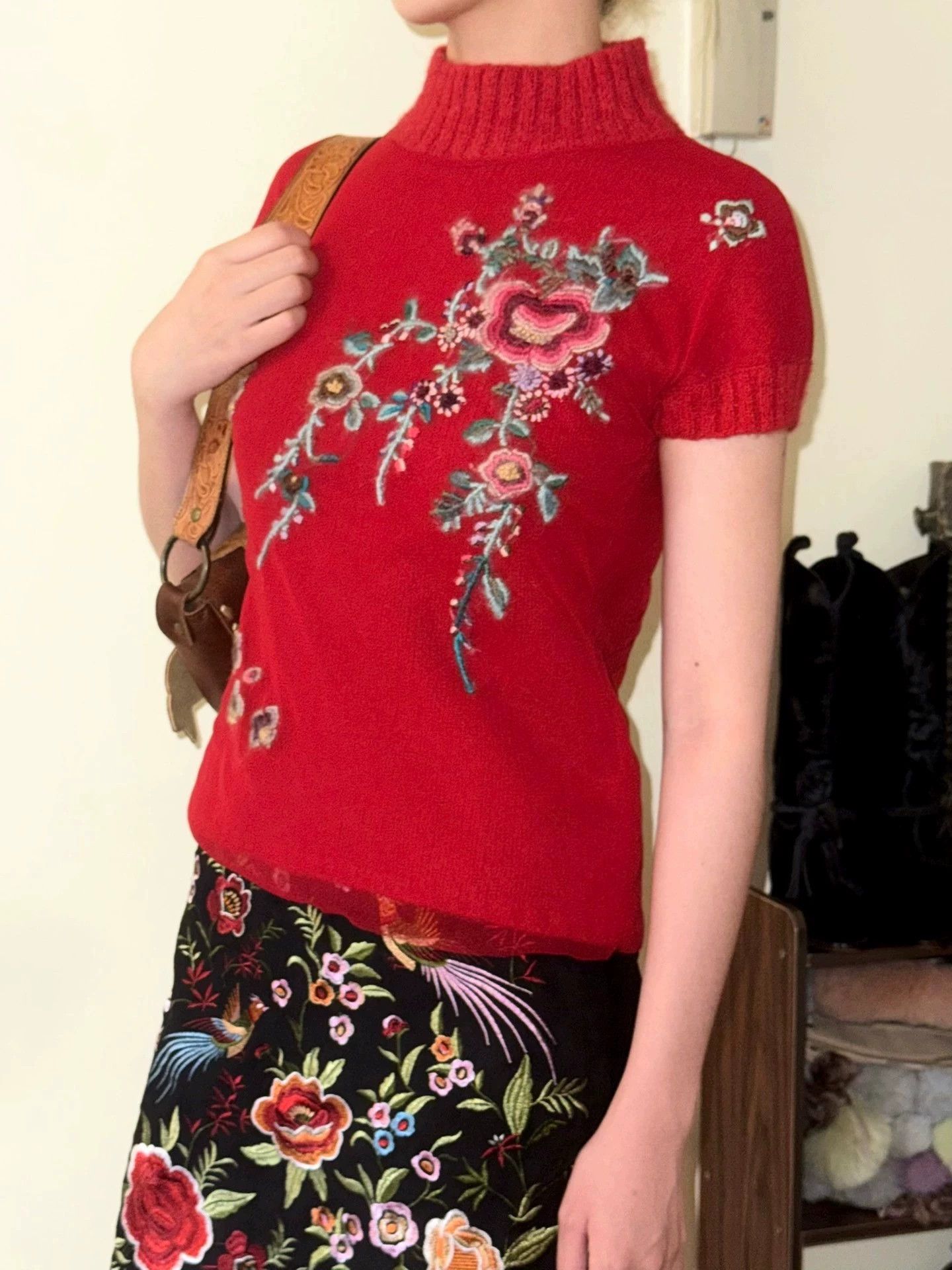 Vivienne Tam Vivienne Tam Chinese Red Plush Knit Tulle Embroidered Floral Top Size XS / US 0-2 / IT 36-38 - 8 Thumbnail