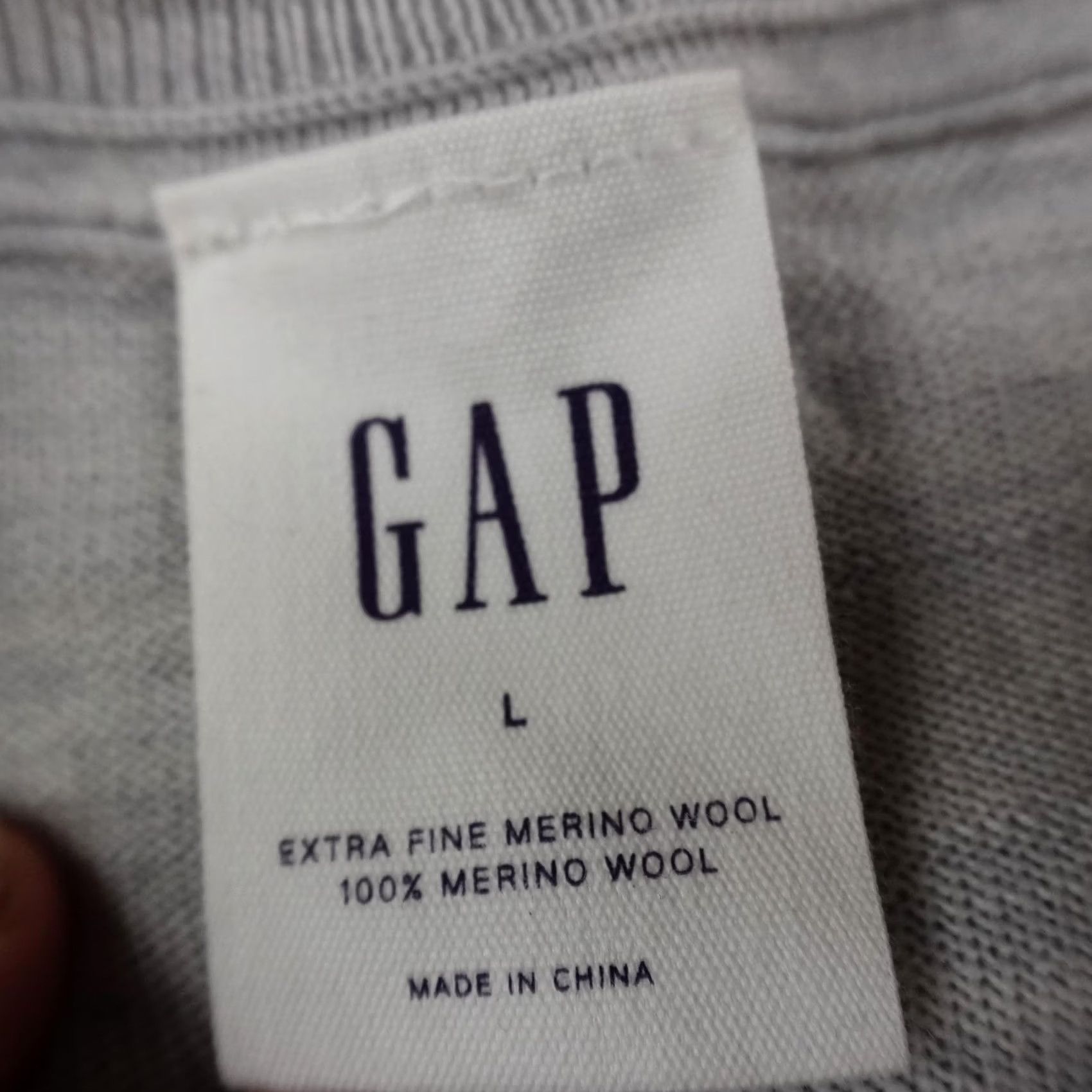 Gap Gap Sweater Mens L Gray Merino Wool Lightweight Knit Pullover Crewneck Cozy Size US L / EU 52-54 / 3 - 4 Thumbnail