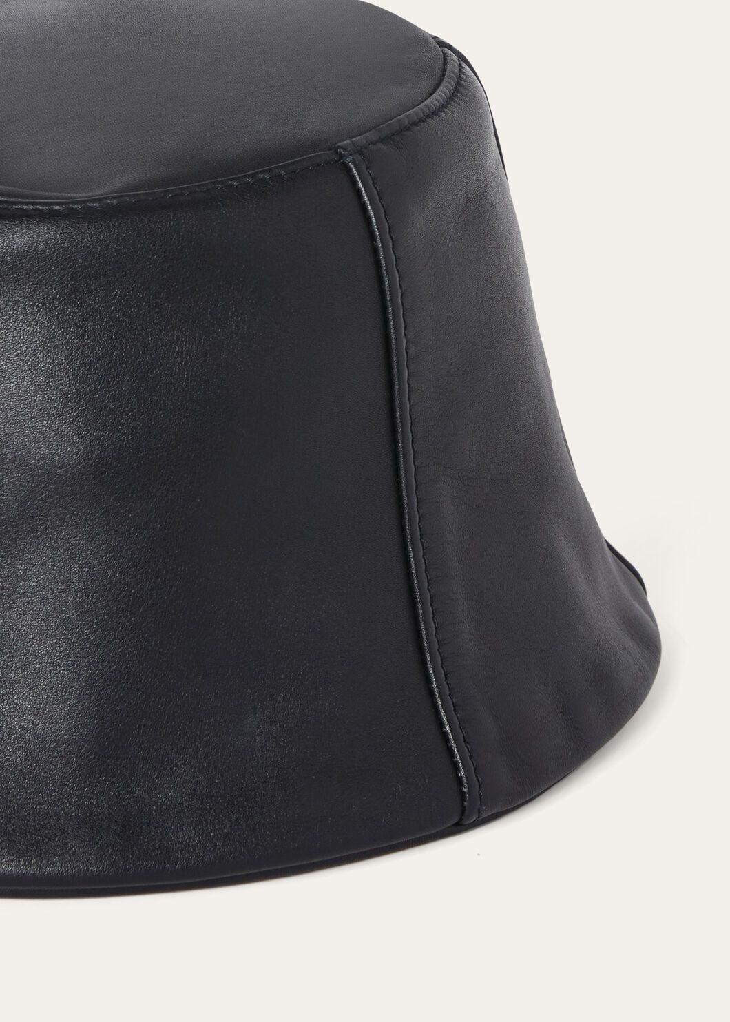 Loro Piana o1srvl11e0325 FAN9006 Size: OS / Leather Hat / Cap in Black Size ONE SIZE - 4 Thumbnail