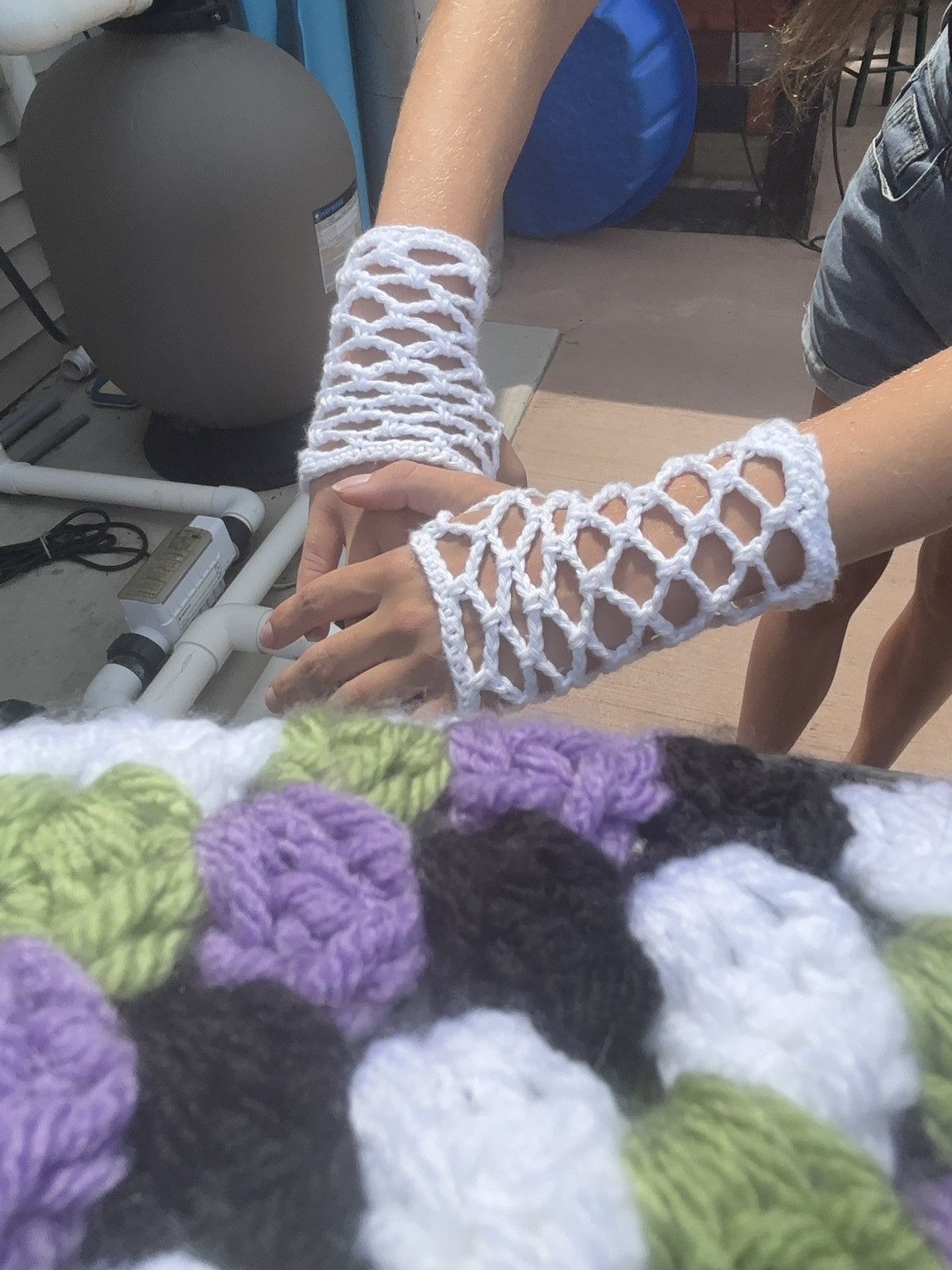 Handmade Crochet Fishnet Fingerless Gloves Size ONE SIZE - 5 Thumbnail