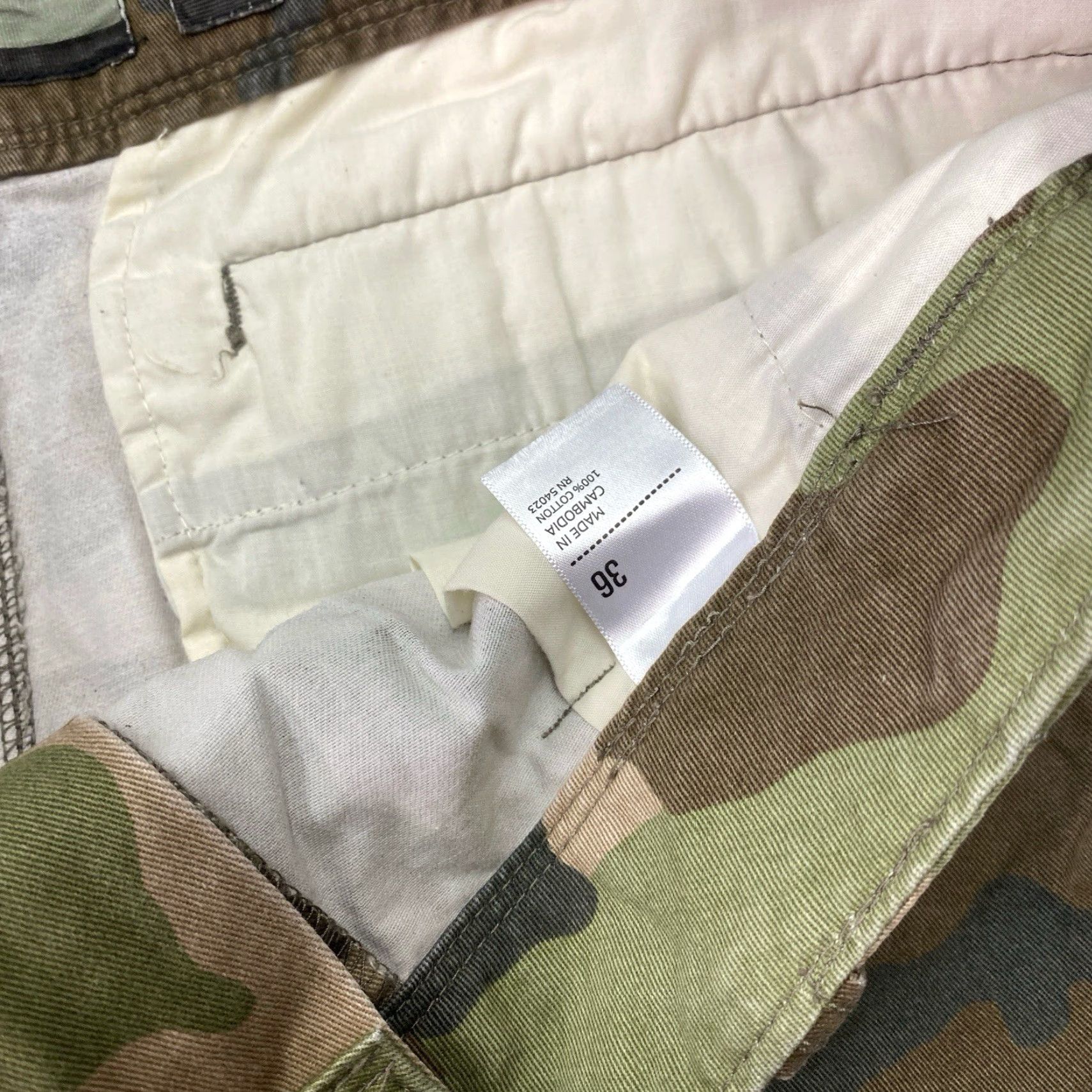 Old Navy VINTAGE Old Navy Woodland Camo Cargo Shorts Baggy Mens Sz 38 Cargo Pocket 2000s 2008 Regular Comfort Fit Size US 38 / EU 54 - 3 Thumbnail