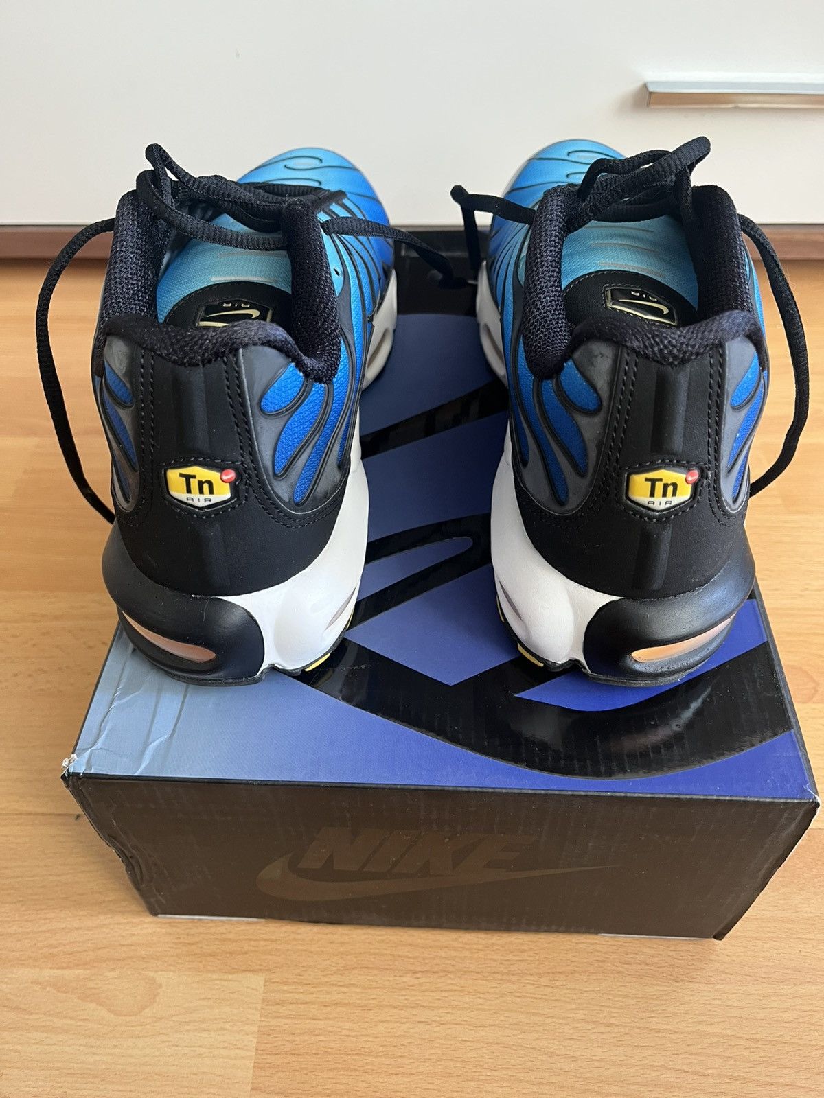 Nike Nike Air Max TN OG Hyperblue 2018 Size US 11 / EU 44 - 7 Thumbnail