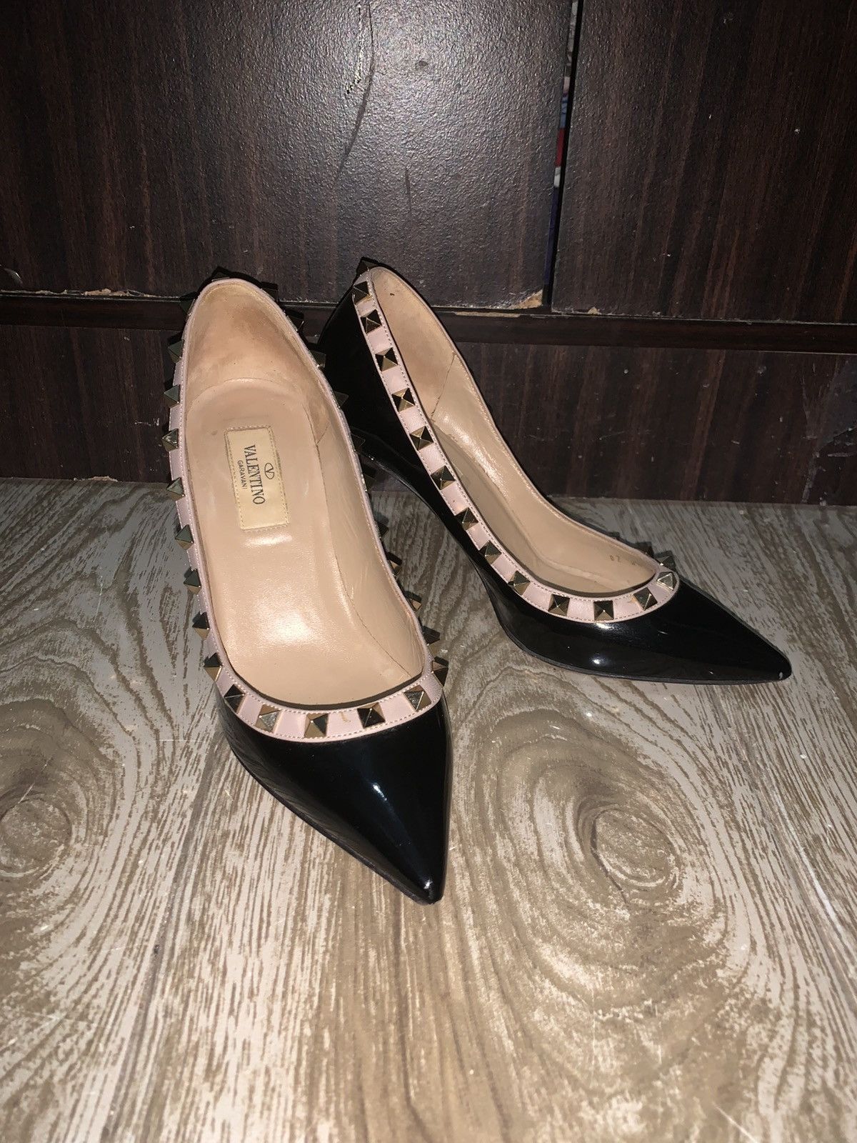 Valentino Valentino Garavani black rockstud heels Size US 7 / IT 37 - 1 Thumbnail