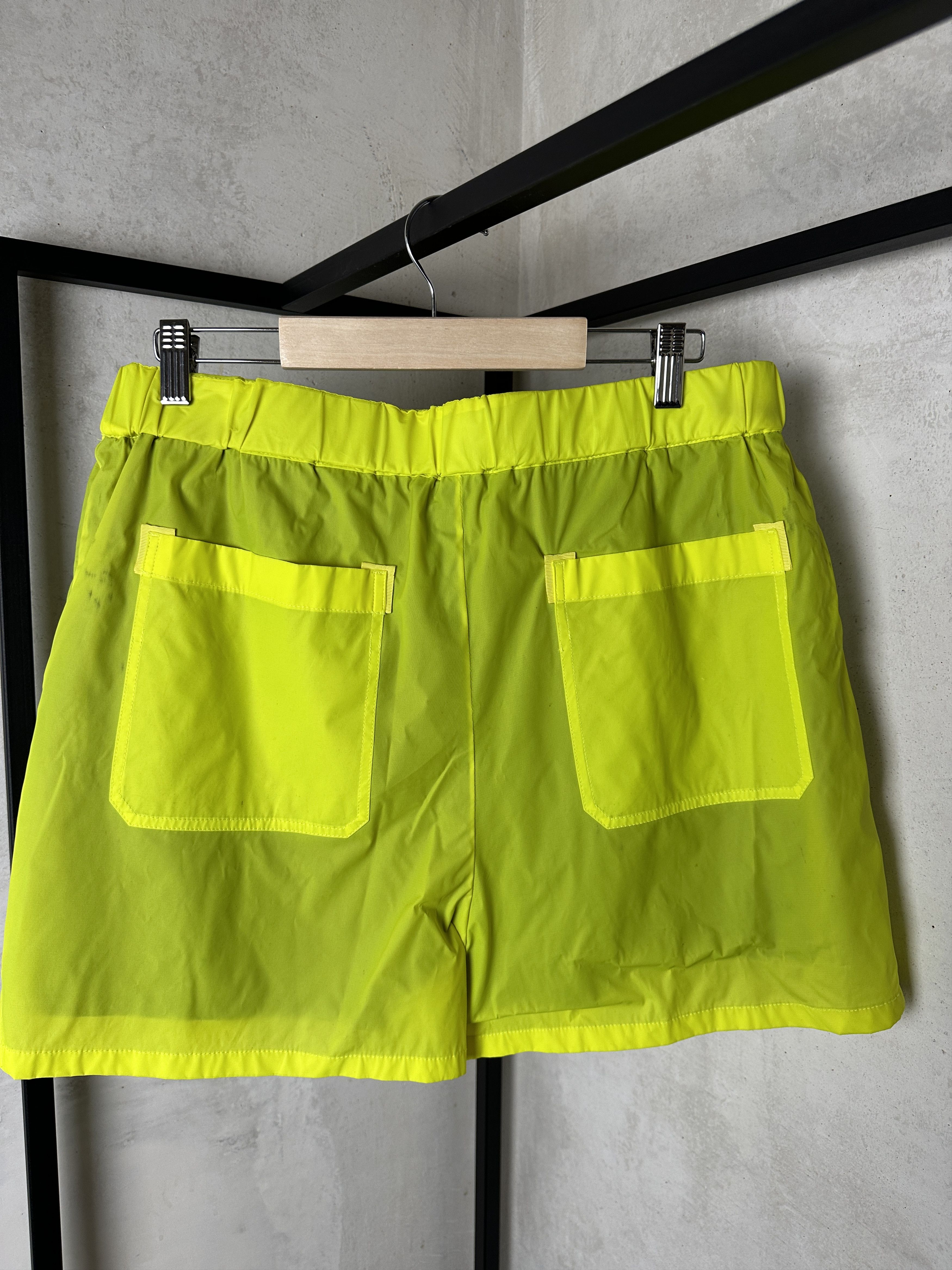 Acne Studios Acne Studios Yellow Ripstop Neon Shorts Size US 34 / EU 50 - 6 Thumbnail