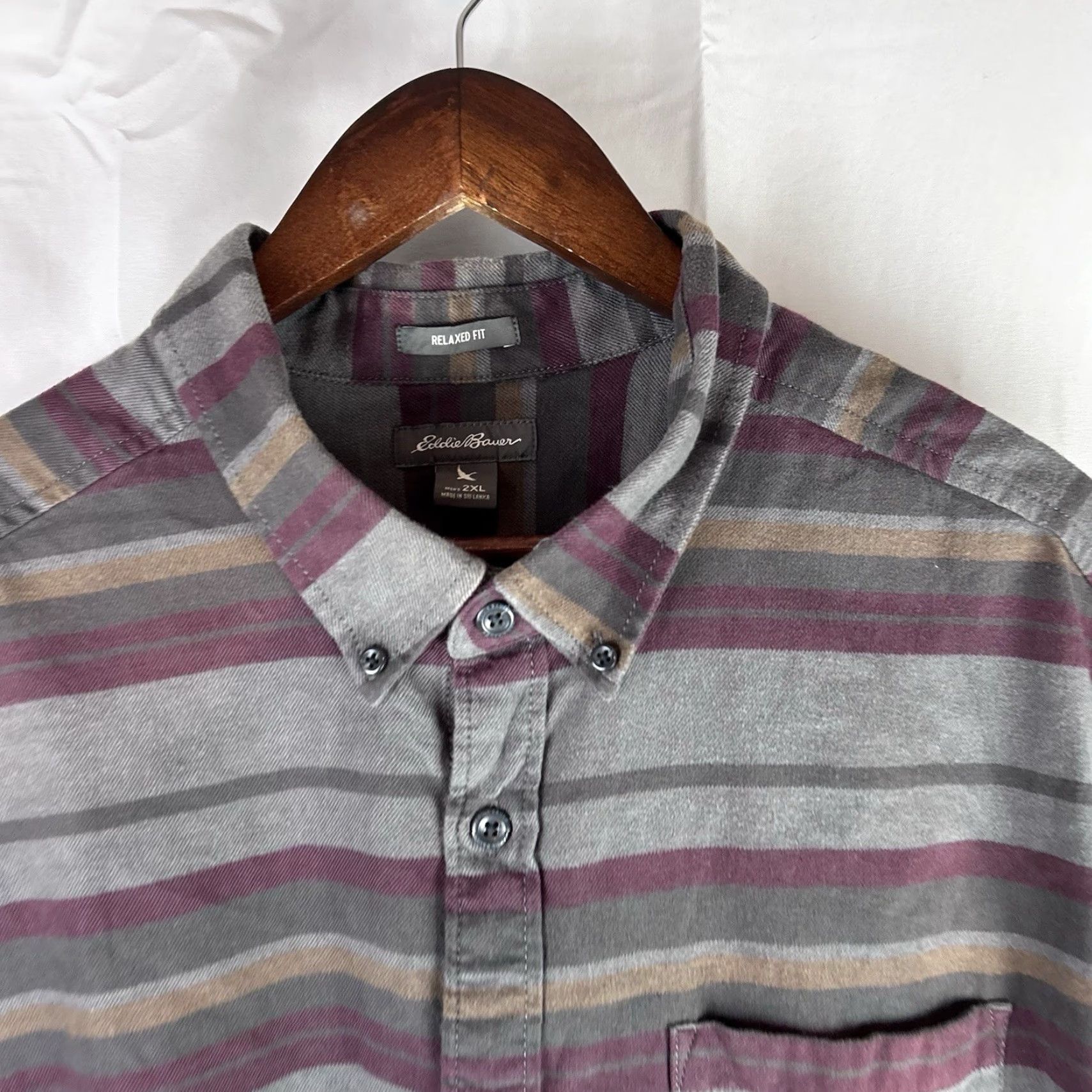 Eddie Bauer VINTAGE Eddie Bauer Long Sleeve Shirt Mens 2XL Gray Red Striped Button Down Size US XXL / EU 58 / 5 - 3 Thumbnail