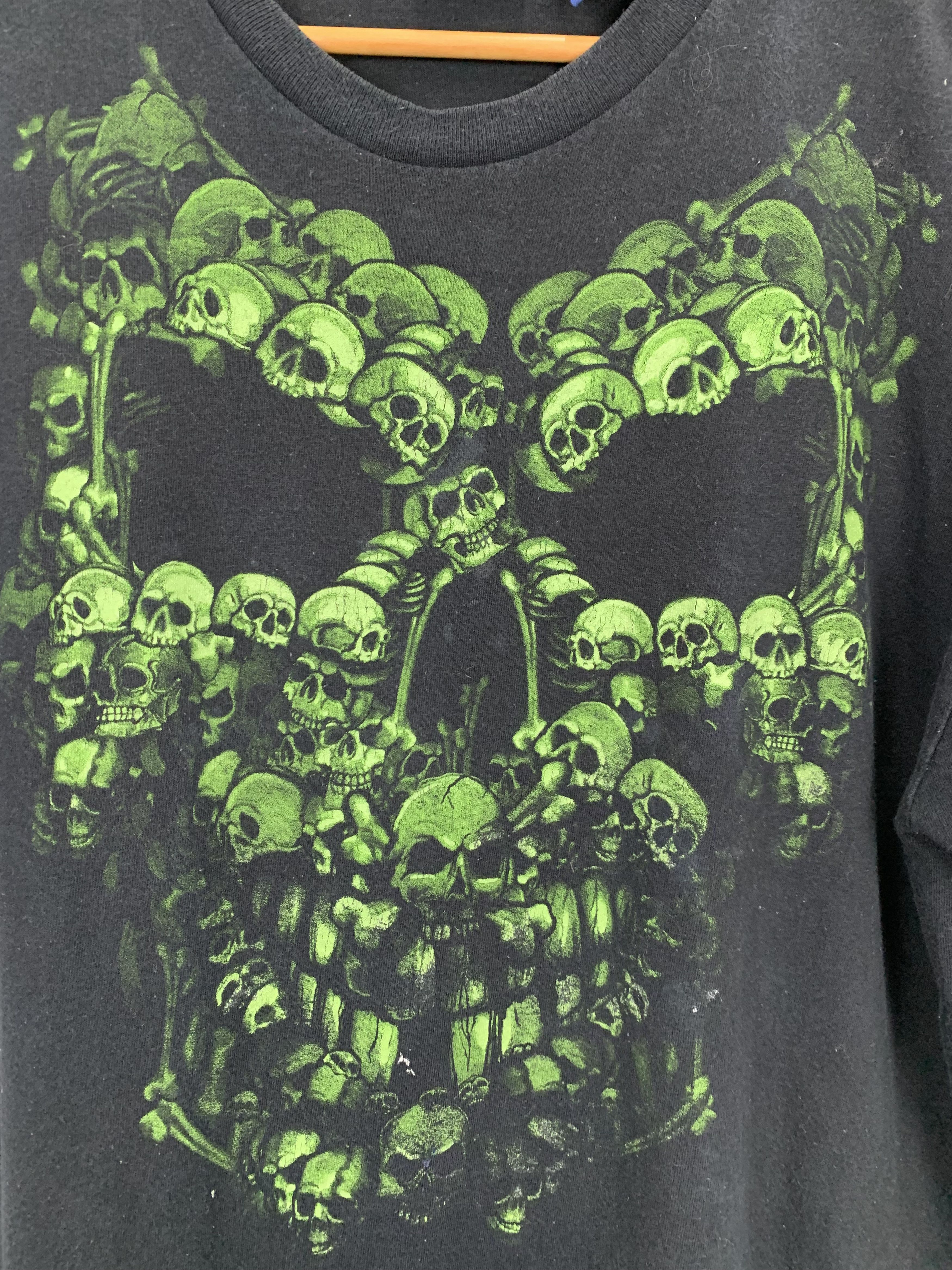 Vintage Vintage Skulls Glow In The Dark T Shirt TA0141 Size US L / EU 52-54 / 3 - 5 Thumbnail