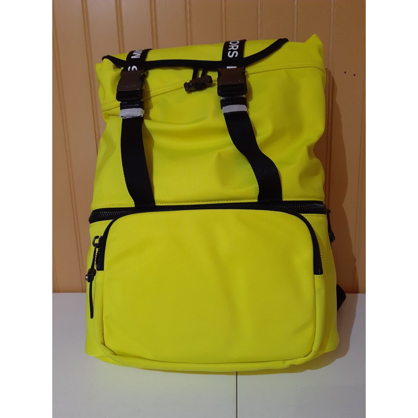 Michael Kors Michael Kors The Michael Bag Large Flap Backpack Neon Yellow Size ONE SIZE - 2 Thumbnail