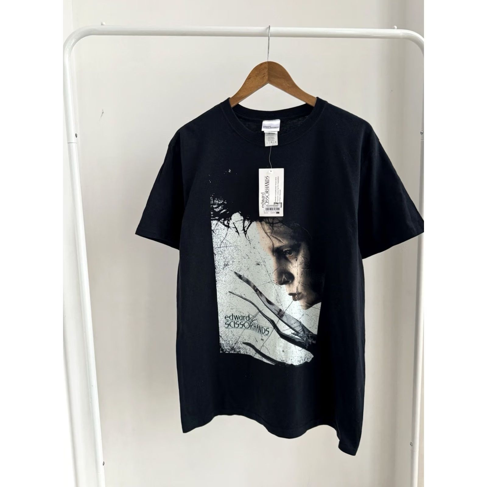 Gildan VINTAGE Edward Scissorhands T-Shirt Black Logo Size L Mens Novelty Movie Graphic Shirt Size US L / EU 52-54 / 3 - 3 Thumbnail