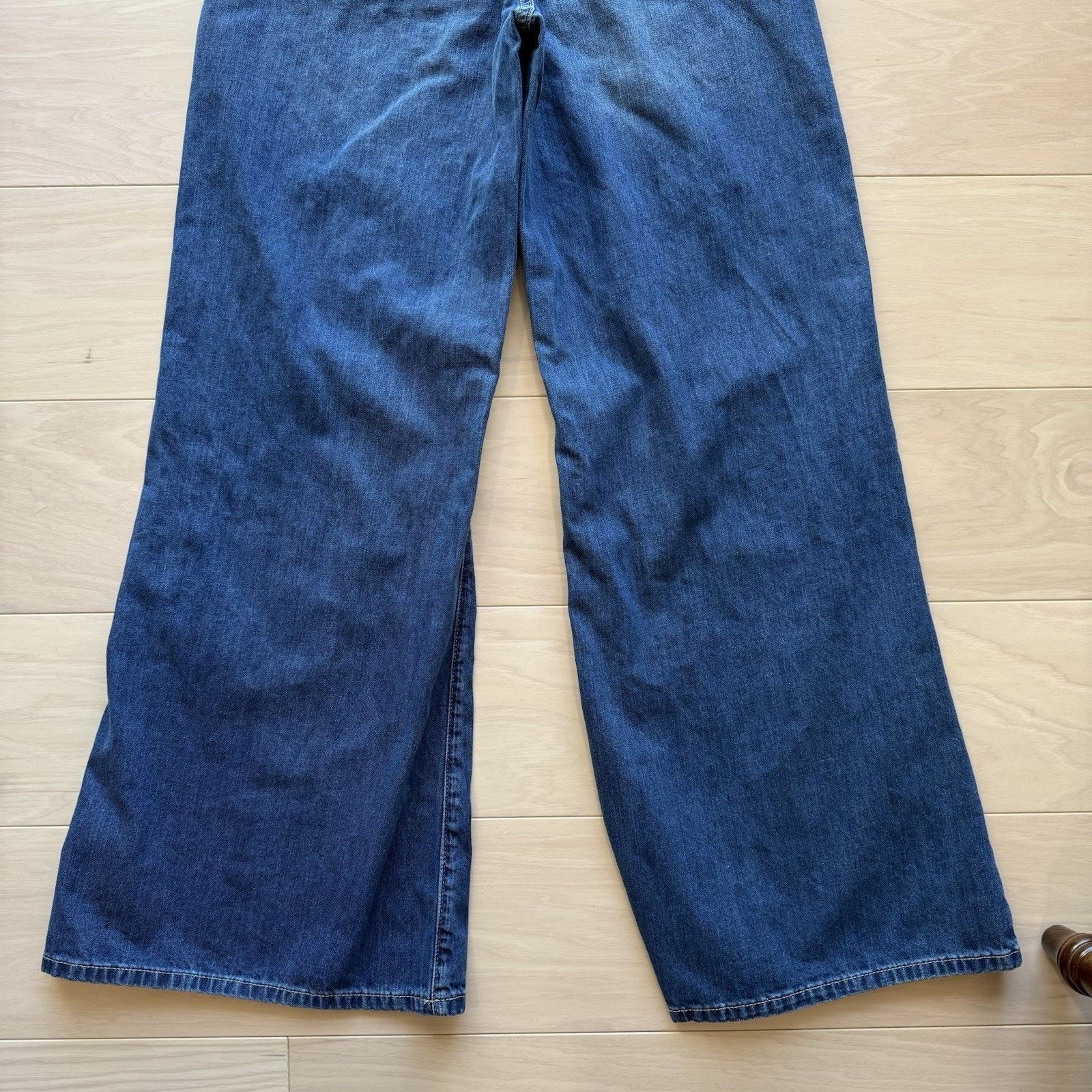 Banana Republic Banana Republic Puddle Jeans Women's 30 Blue Wide Leg Glam Size 30" / US 8 / IT 44 - 8 Thumbnail