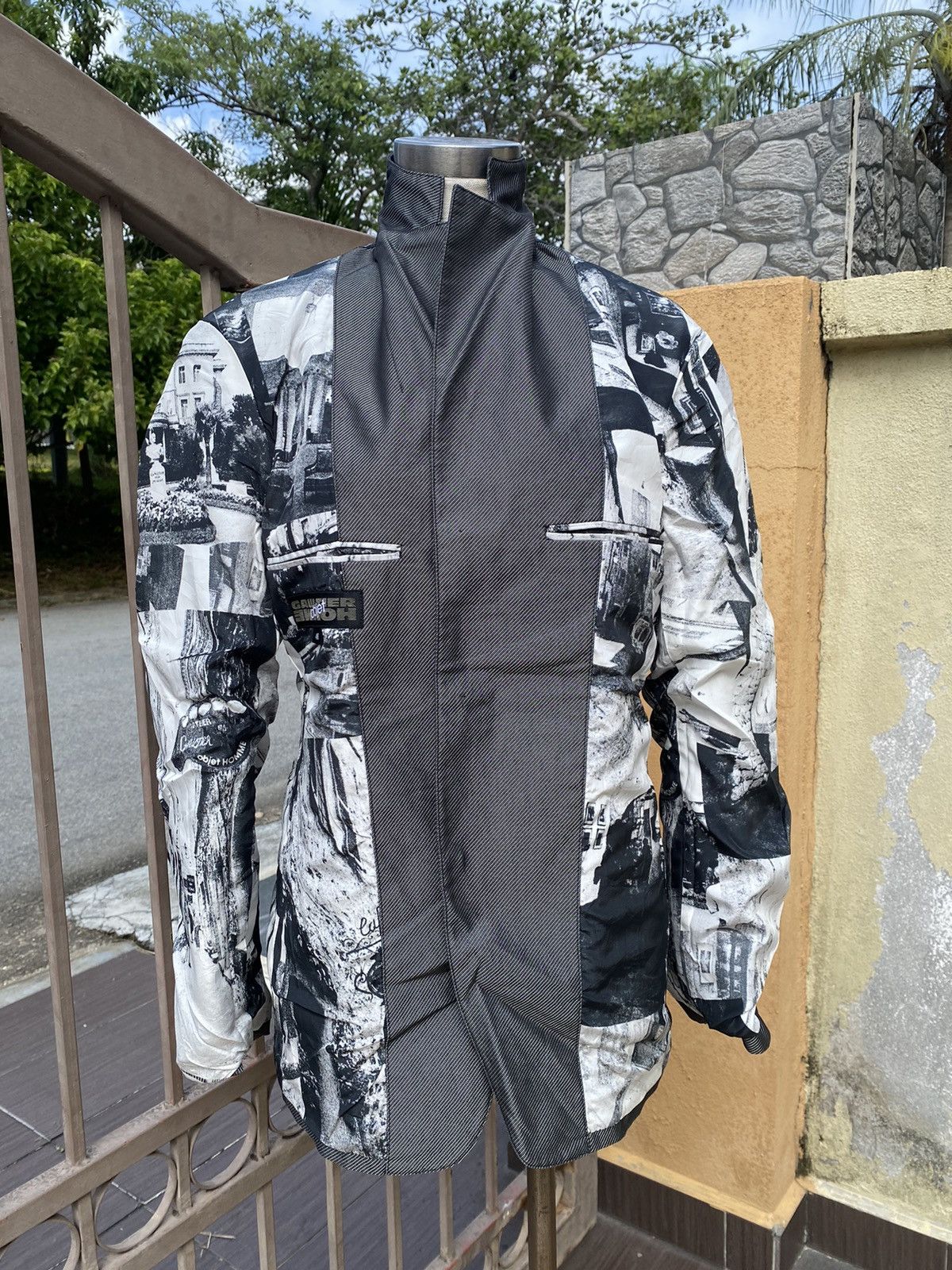 Jean Paul Gaultier jpg silver coat Size US M / EU 48-50 / 2 - 14 Thumbnail