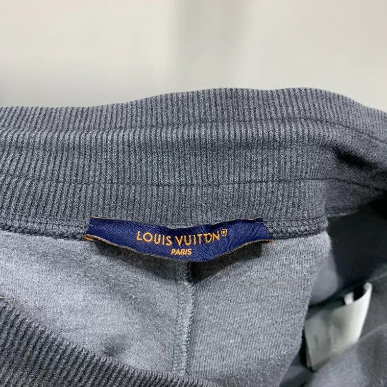 Louis Vuitton Louis Vuitton size m Grey Instruction Defender Pants Size US 28 / EU 44 - 3 Thumbnail
