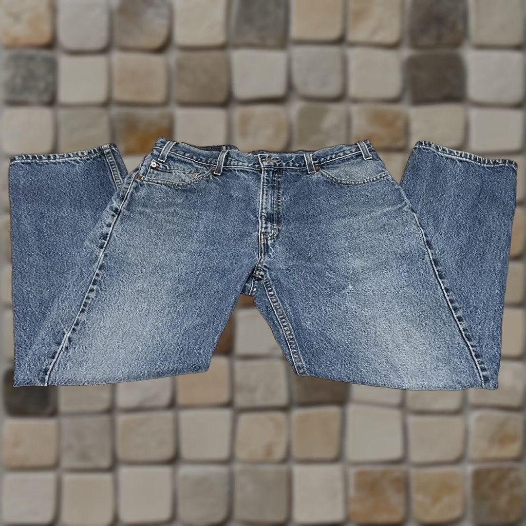 Levi's VINTAGE Levi’s 505 Regular Fit Jeans Blue Distressed 34x30 Straight Mens Denim 5-Pocket Belt Loops Mid Rise Size US 34 / EU 50 - 1 Thumbnail