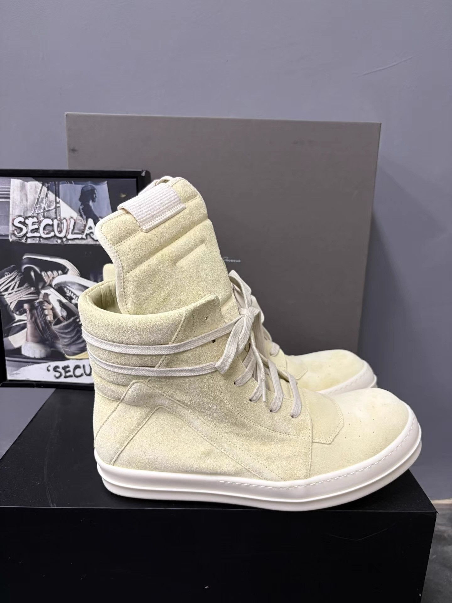 Rick Owens Rick Owens 26SS Light Green Triangle Low Sneakers K34 Size US 7 / EU 40 - 4 Thumbnail