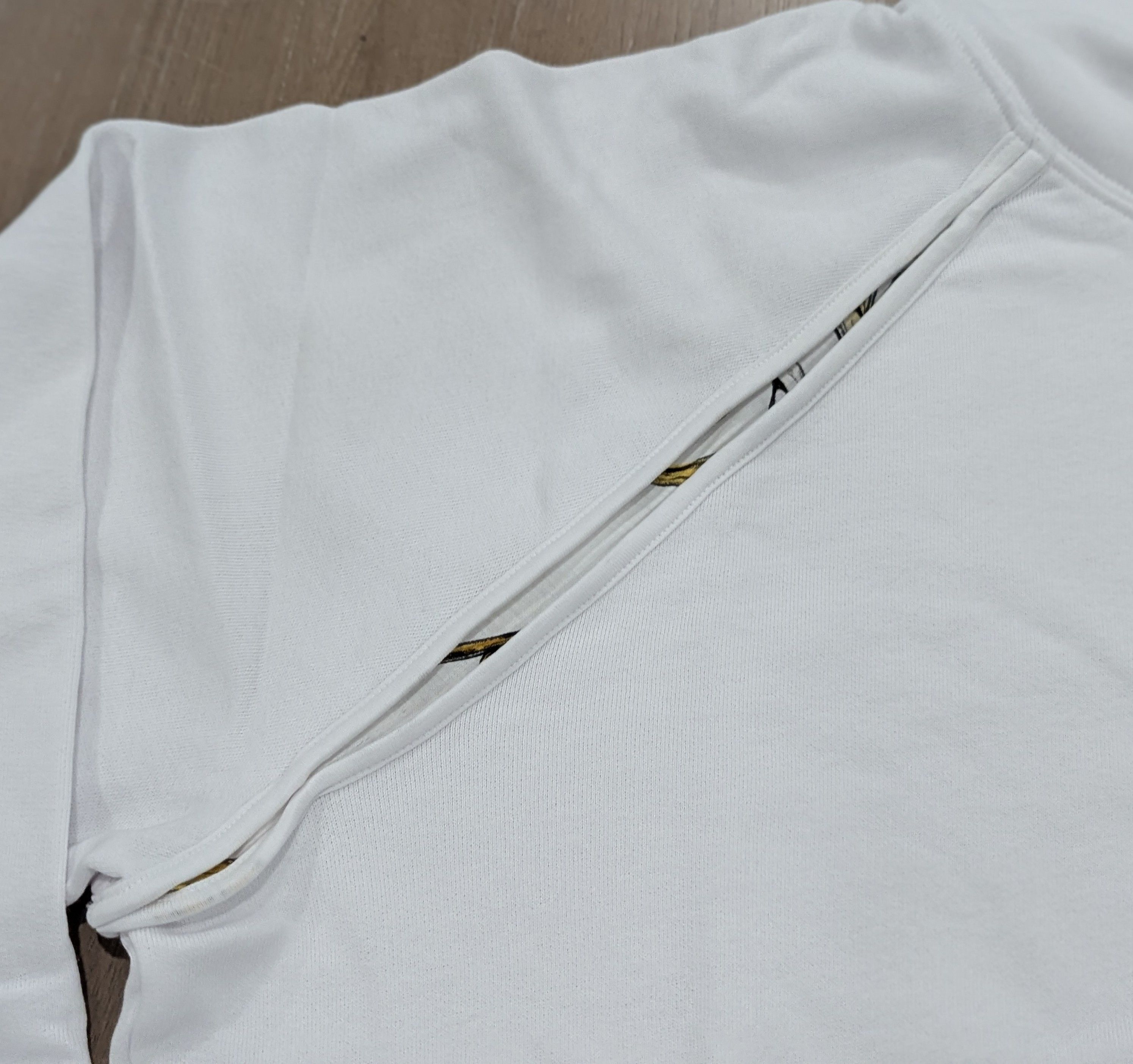 Versace Jeans Couture Versace Jeans Couture Logo Pullover Fleece Hoodie White M Size US M / EU 48-50 / 2 - 3 Thumbnail