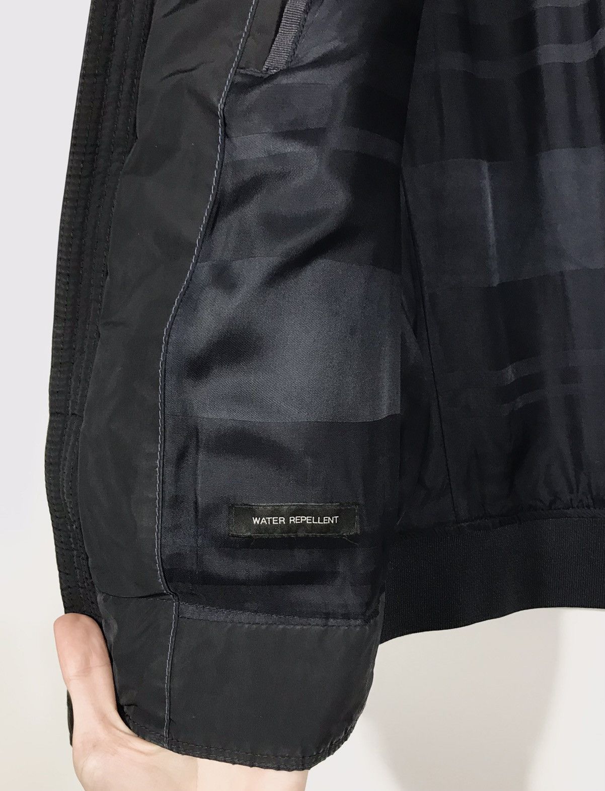 Hugo Boss Hugo Boss Padded Jacket Water Repellent Men's L Black Size US L / EU 52-54 / 3 - 5 Thumbnail