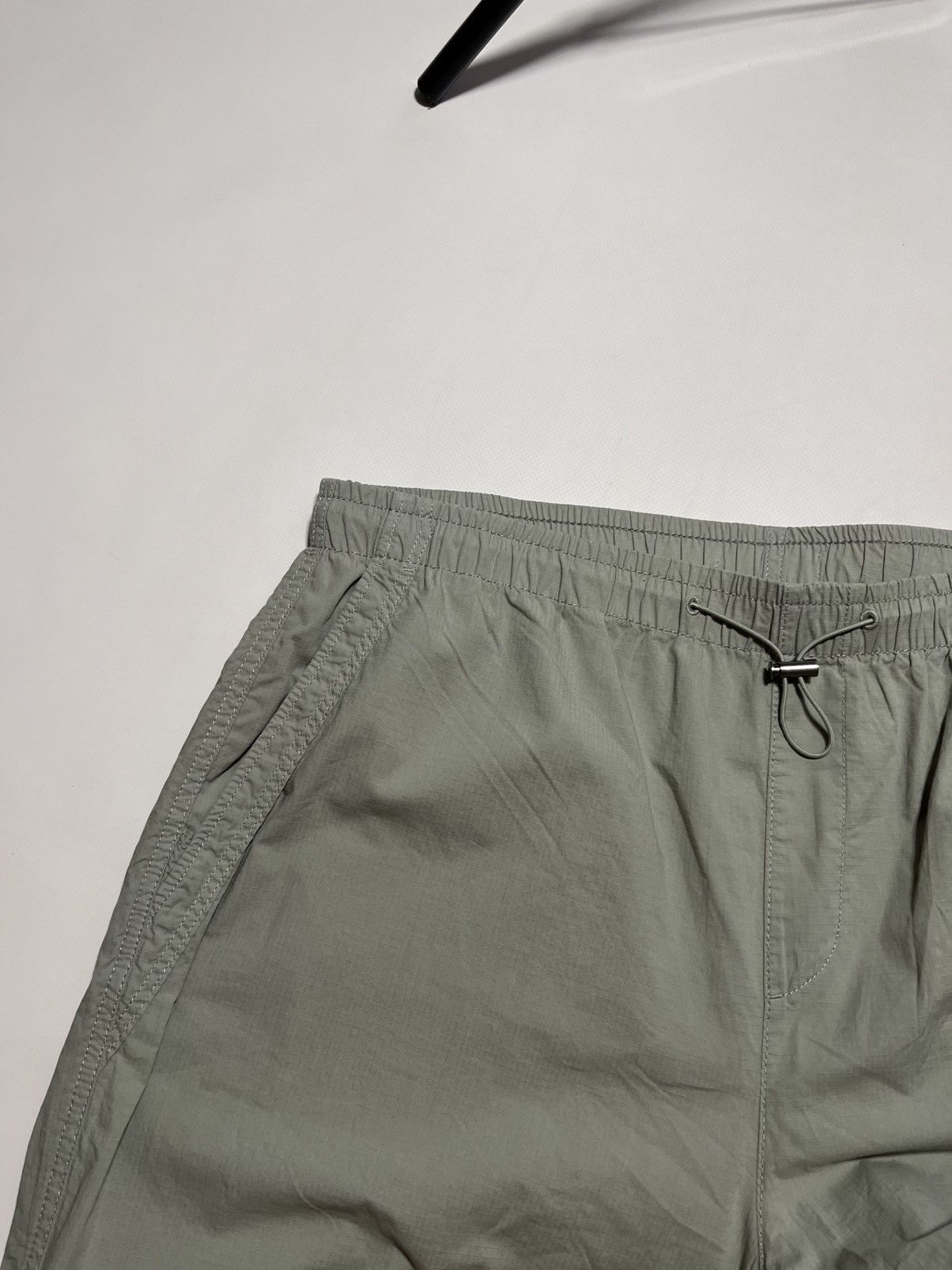 Japanese Brand Vintage Y2K nylon parachute pants streetwear Size US 34 / EU 50 - 4 Thumbnail