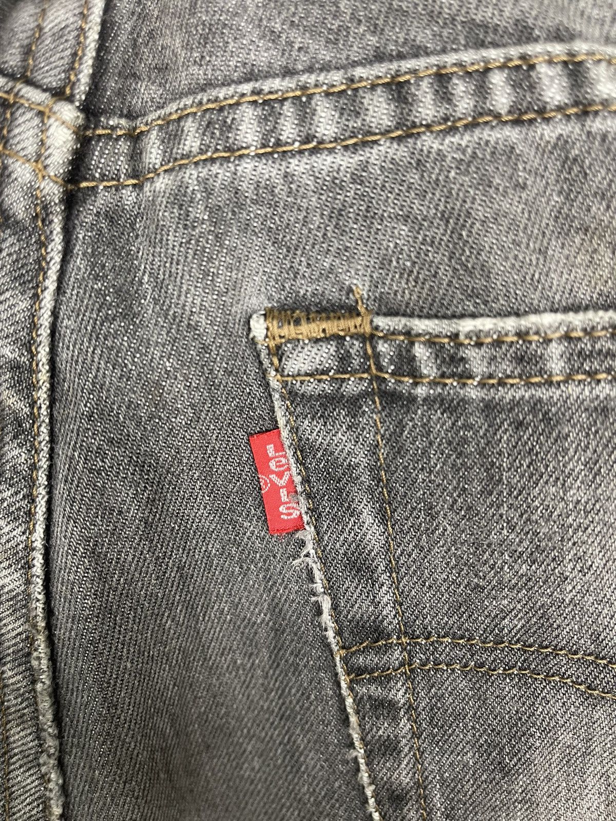 Levi's × Levi's Vintage Clothing Vintage Levis Black Distressed Denim Zipper Fly Size US 30 / EU 46 - 15 Thumbnail