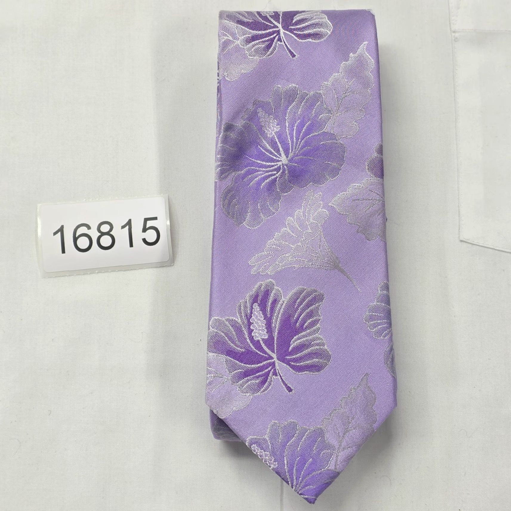 Vintage Paul Fredrick Necktie Men’s Purple 100% Silk Floral Tie Lilac Lavender Tropical Size ONE SIZE - 7 Thumbnail