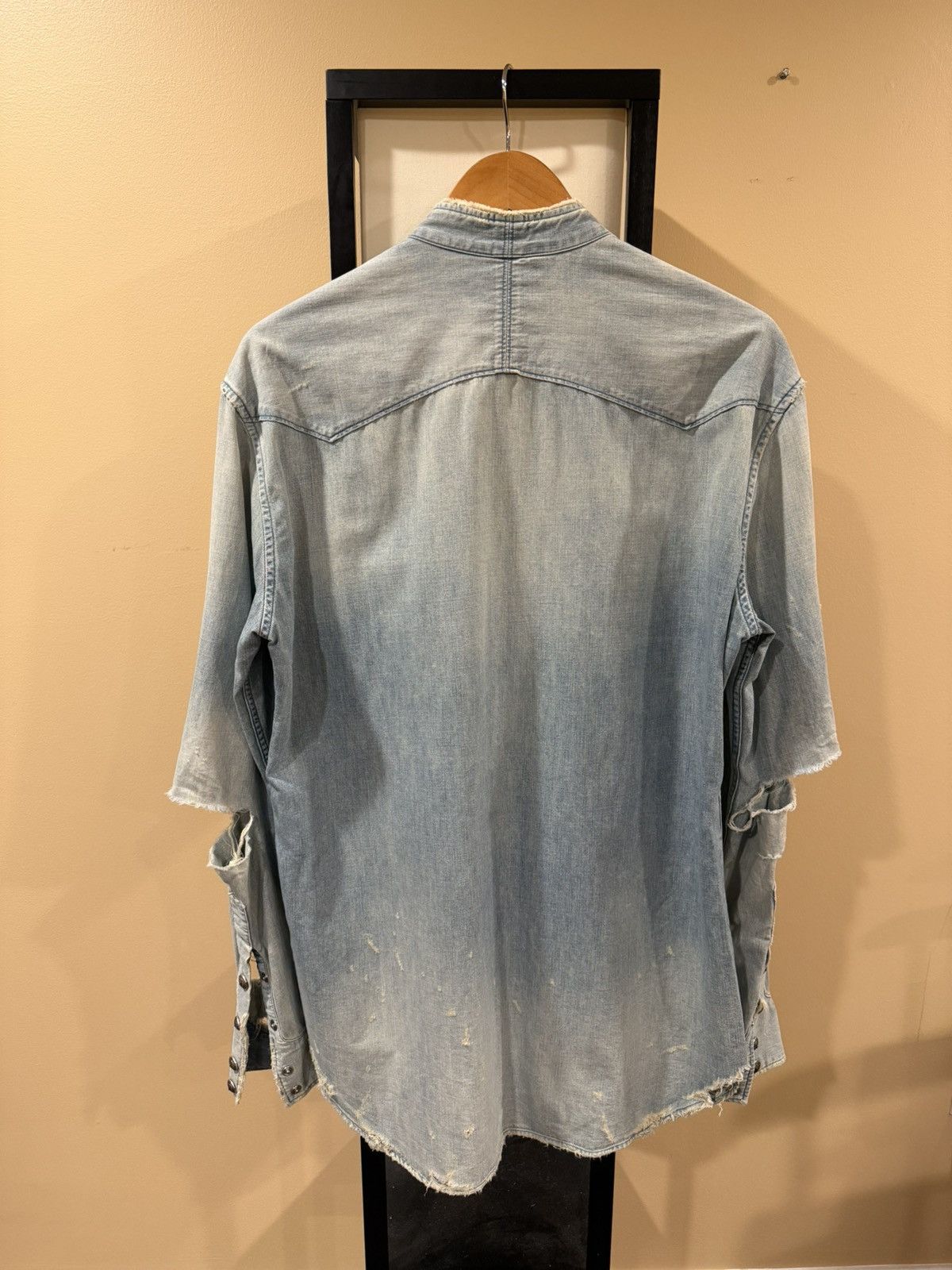 Balmain Balmain SS18 Distressed Light Blue Wash Denim Button Shirt Size US L / EU 52-54 / 3 - 4 Thumbnail