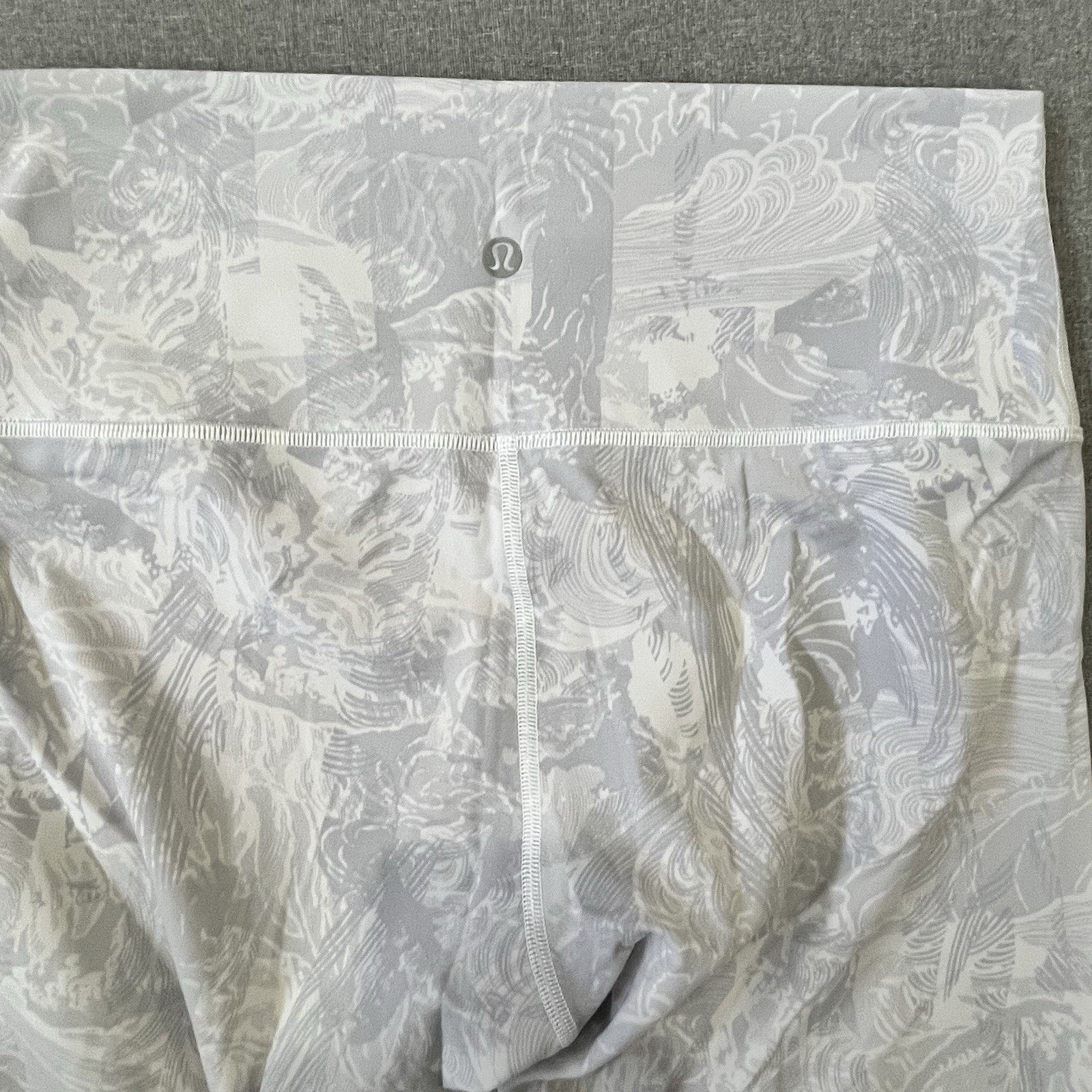 Lululemon Lululemon Wunder Under Crop 8 Hi-Rise Eternal Wave W6APFS Size 30" / US 8 / IT 44 - 4 Thumbnail