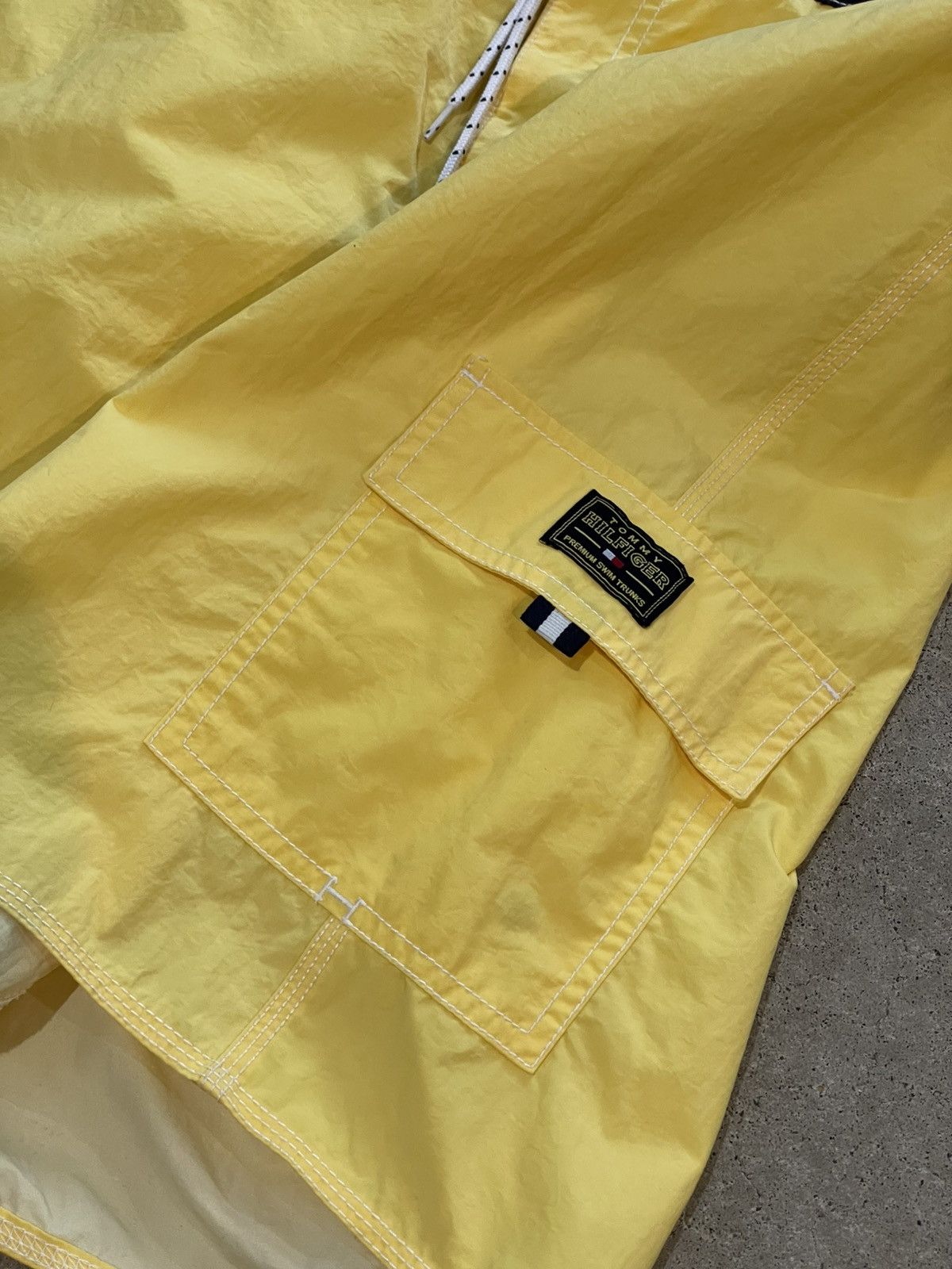 Tommy Hilfiger Early 2000’s Tommy Hilfiger Swim Shorts Size US 34 / EU 50 - 3 Thumbnail