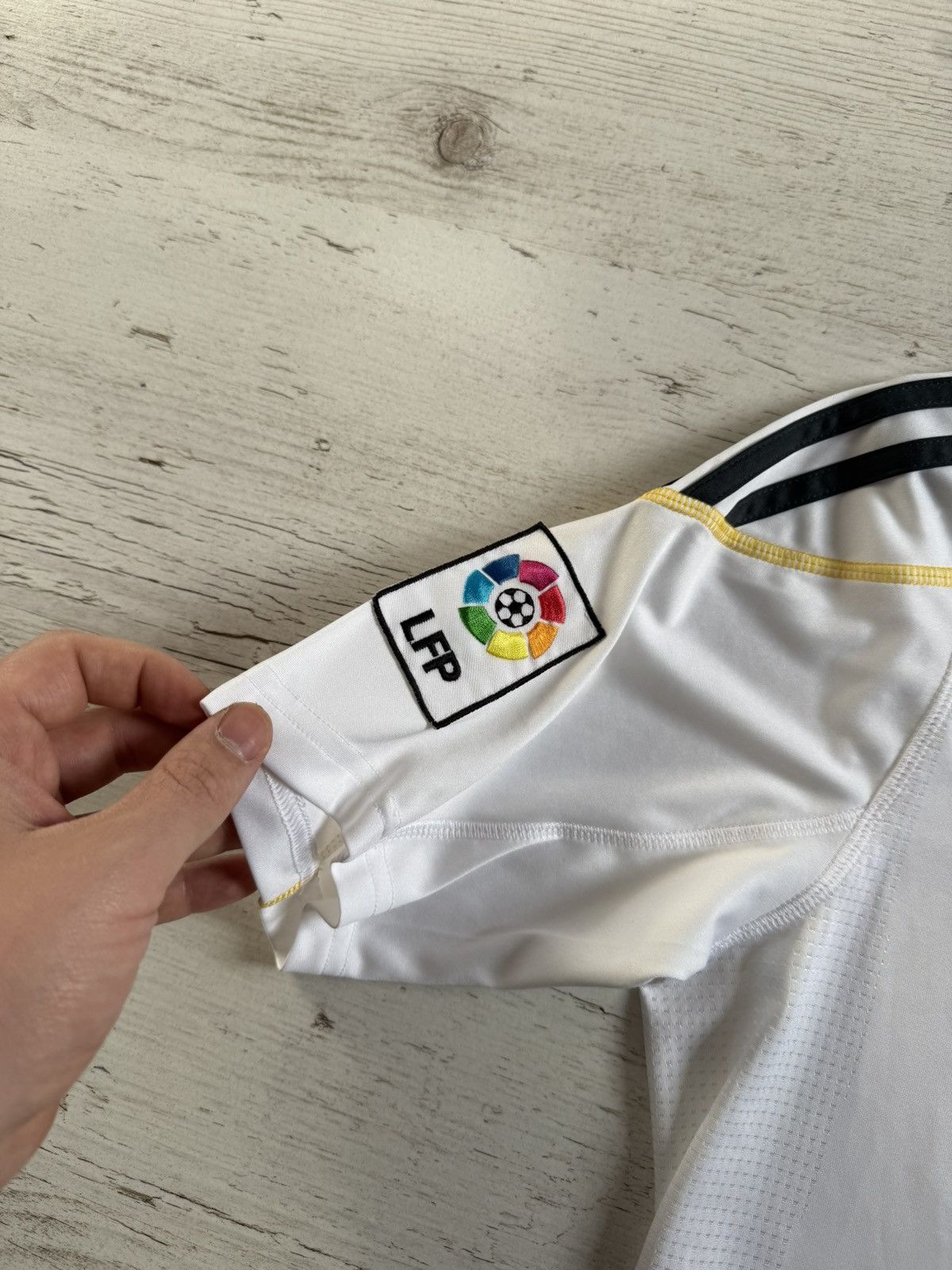 Adidas Adidas Real Madrid 2009 2010 Home Football Jersey Soccer Size US S / EU 44-46 / 1 - 4 Thumbnail