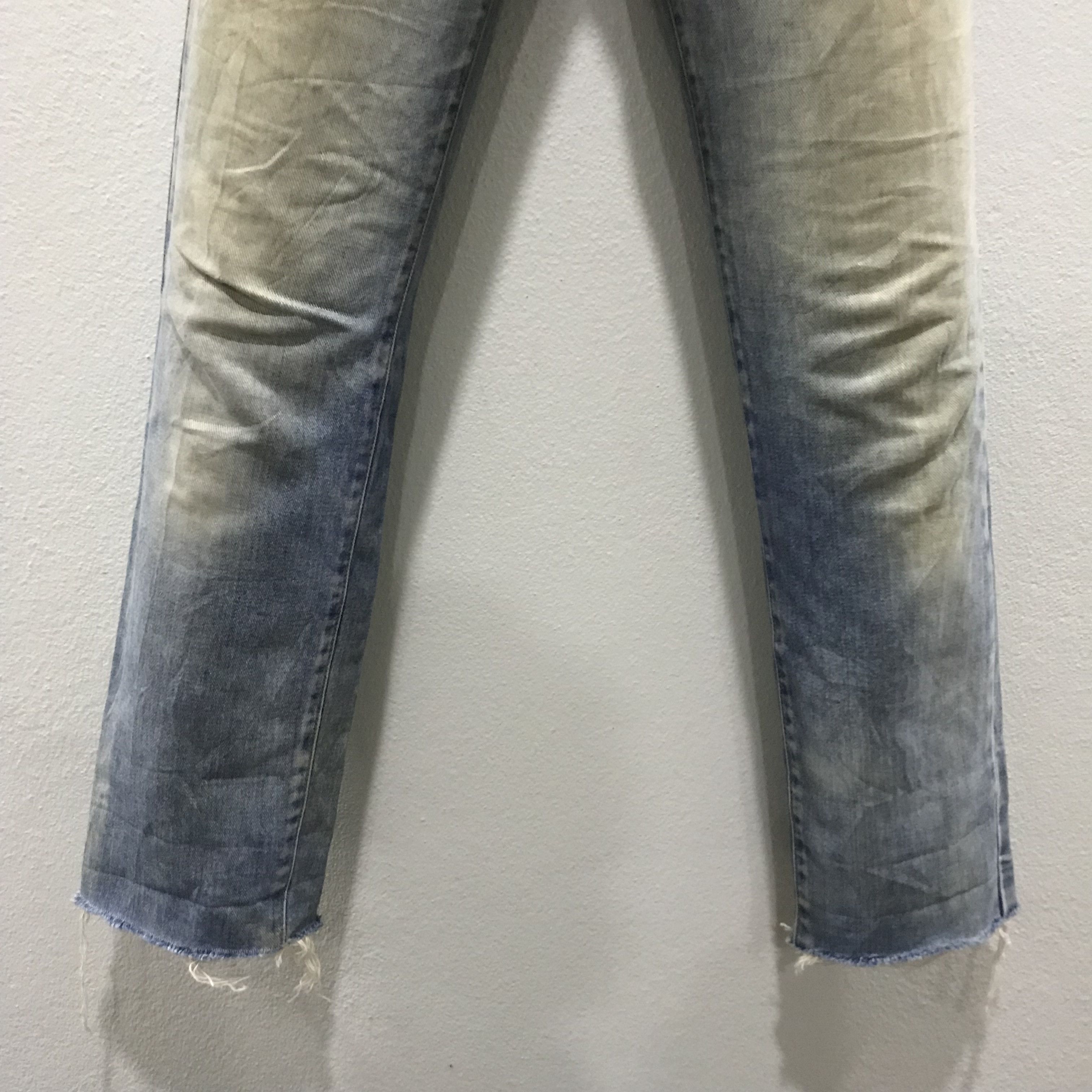 Wrangler Wrangler Neo Nine Faded Light Wash High-Rise Straight Leg Size US 29 - 4 Thumbnail