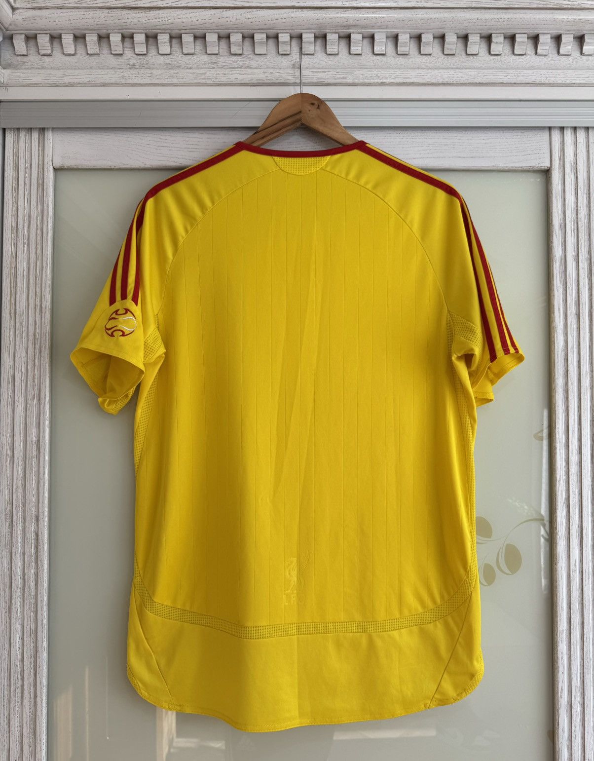 Adidas × Vintage Vintage Liverpool 2006-2007 Away Soccer Jersey Football Kit Size US M / EU 48-50 / 2 - 2 Thumbnail