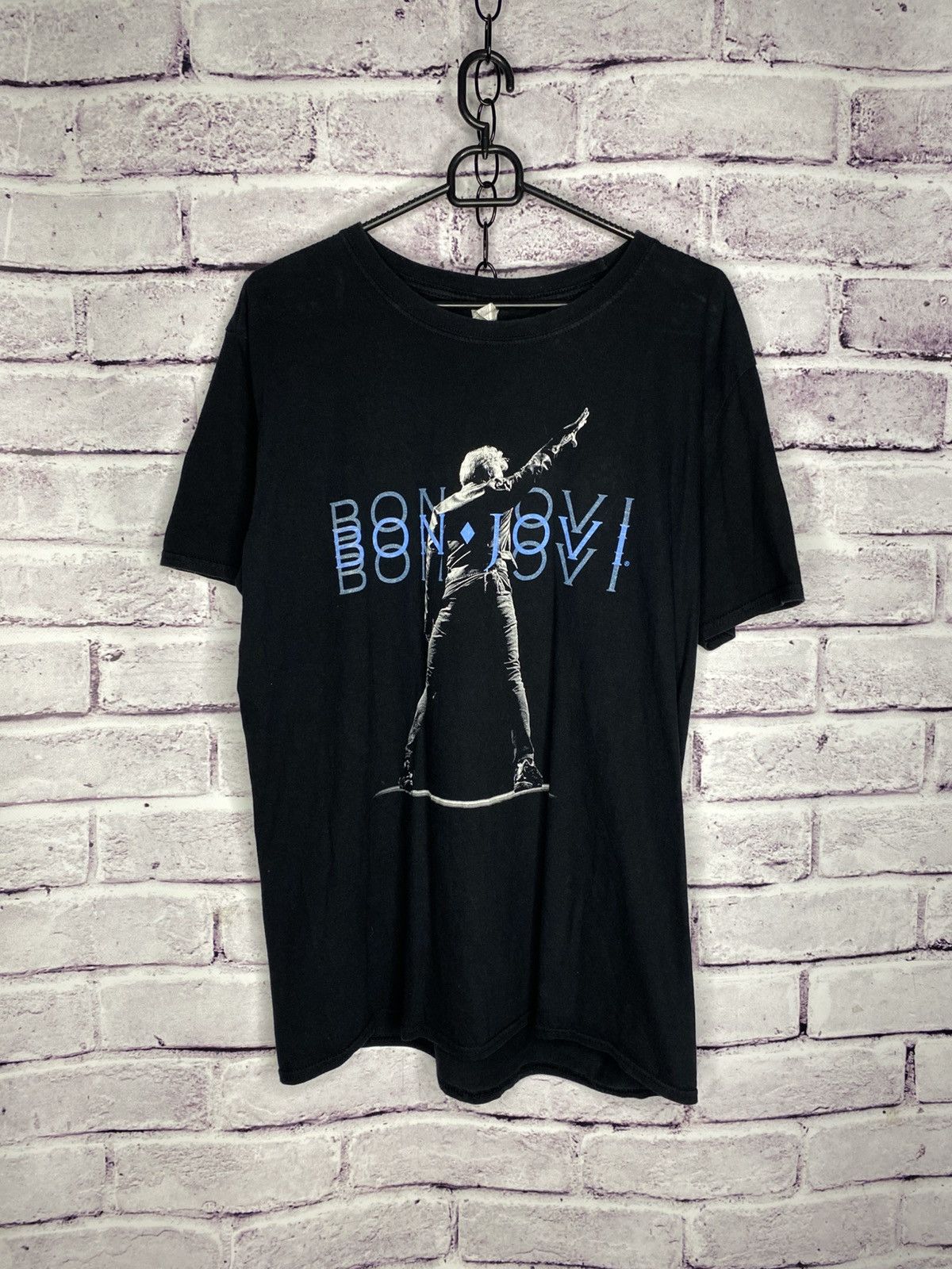 Bon Jovi Men's T-Shirt Bon Jovi Tour Tee 2019 Rock Band Tee Y2K Size US L / EU 52-54 / 3 - 1 Thumbnail