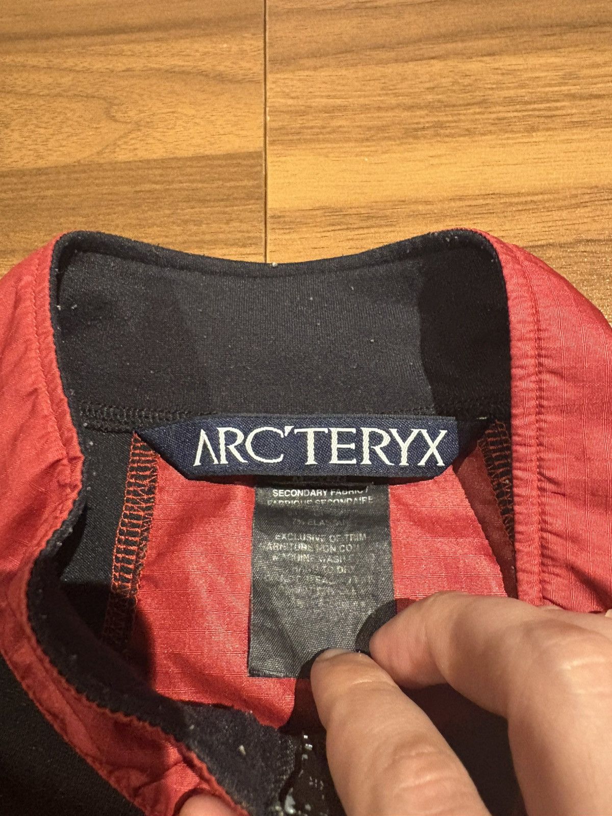 Arc'teryx Vintage 2001 crimson tau jacket size medium Size US M / EU 48-50 / 2 - 4 Thumbnail