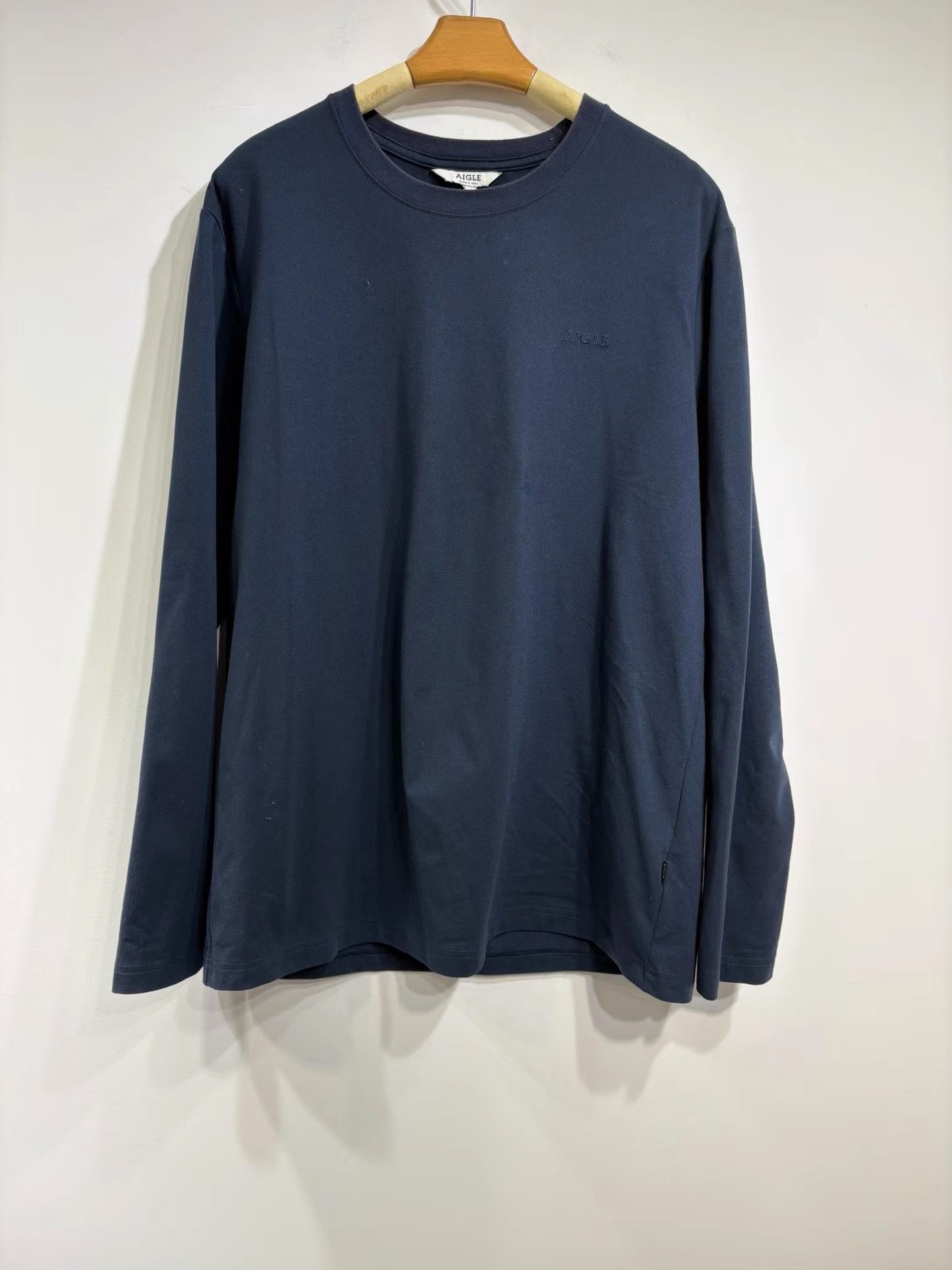 Aigle Aigle Men's Long Sleeve T-shirt K29 Size US XL / EU 56 / 4 - 1 Thumbnail