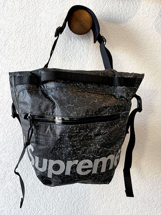 Supreme waterproof reflective discount speckled shoulder bag