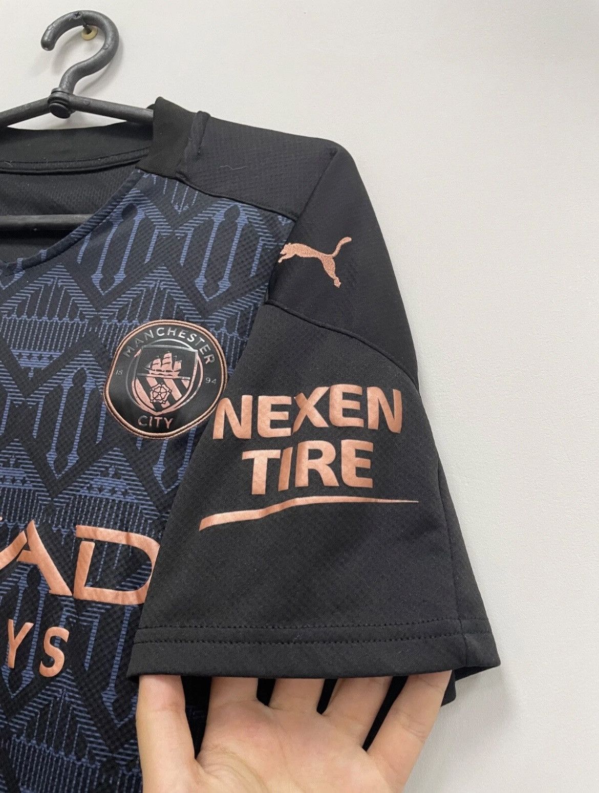 Puma Manchester City 2020/2021 Away Football Shirt Jersey Puma Size US XL / EU 56 / 4 - 4 Thumbnail