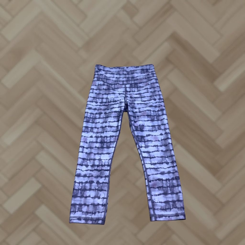 Athleta Athleta Leggings Capri Printed Elation Purple Women S Athletic Activewear 13241 Size 28" / US 6 / IT 42 - 1 Thumbnail