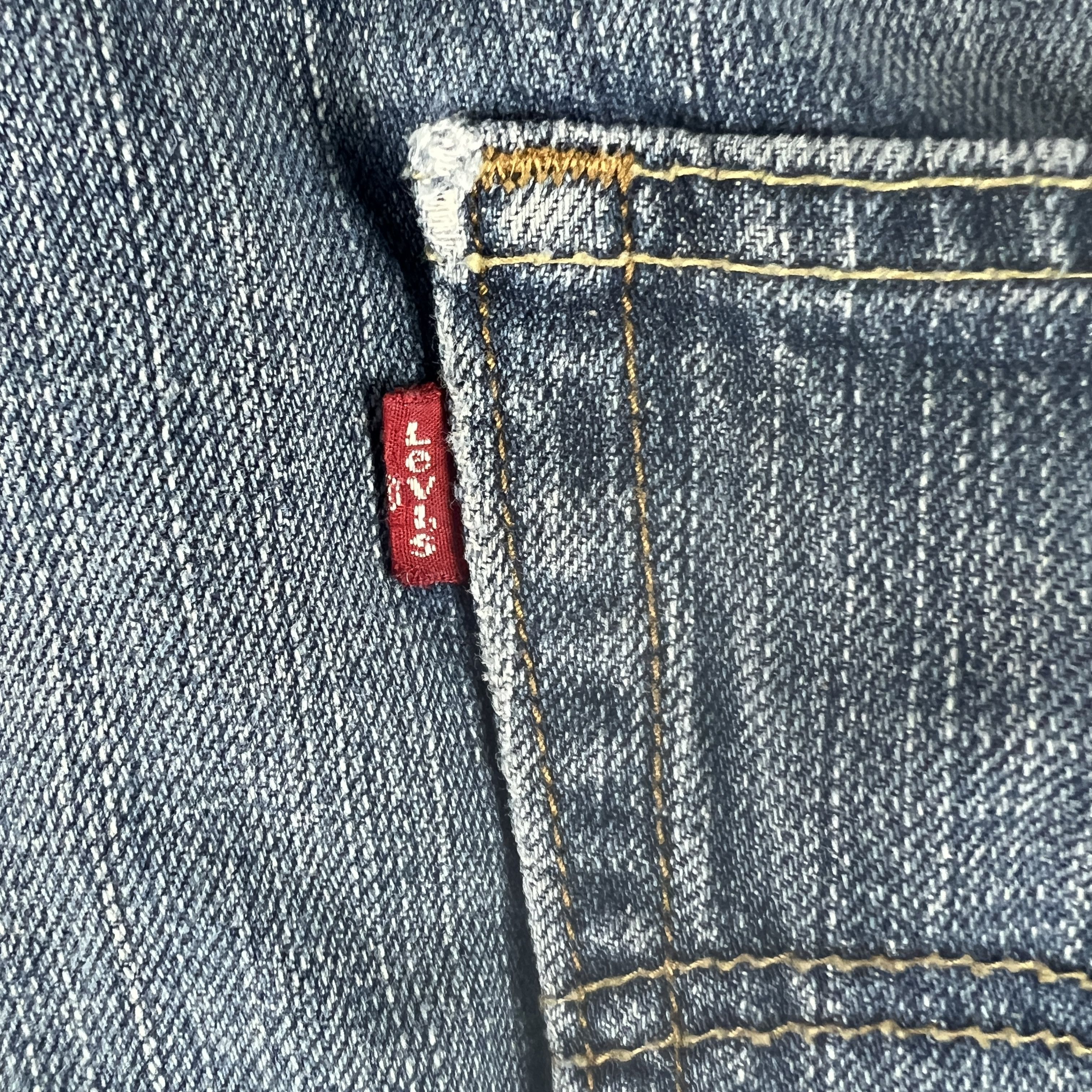Levi's Levi's Jean Shorts 569 Loose Cut Off Faded Denim Jorts Size US 35 - 9 Thumbnail