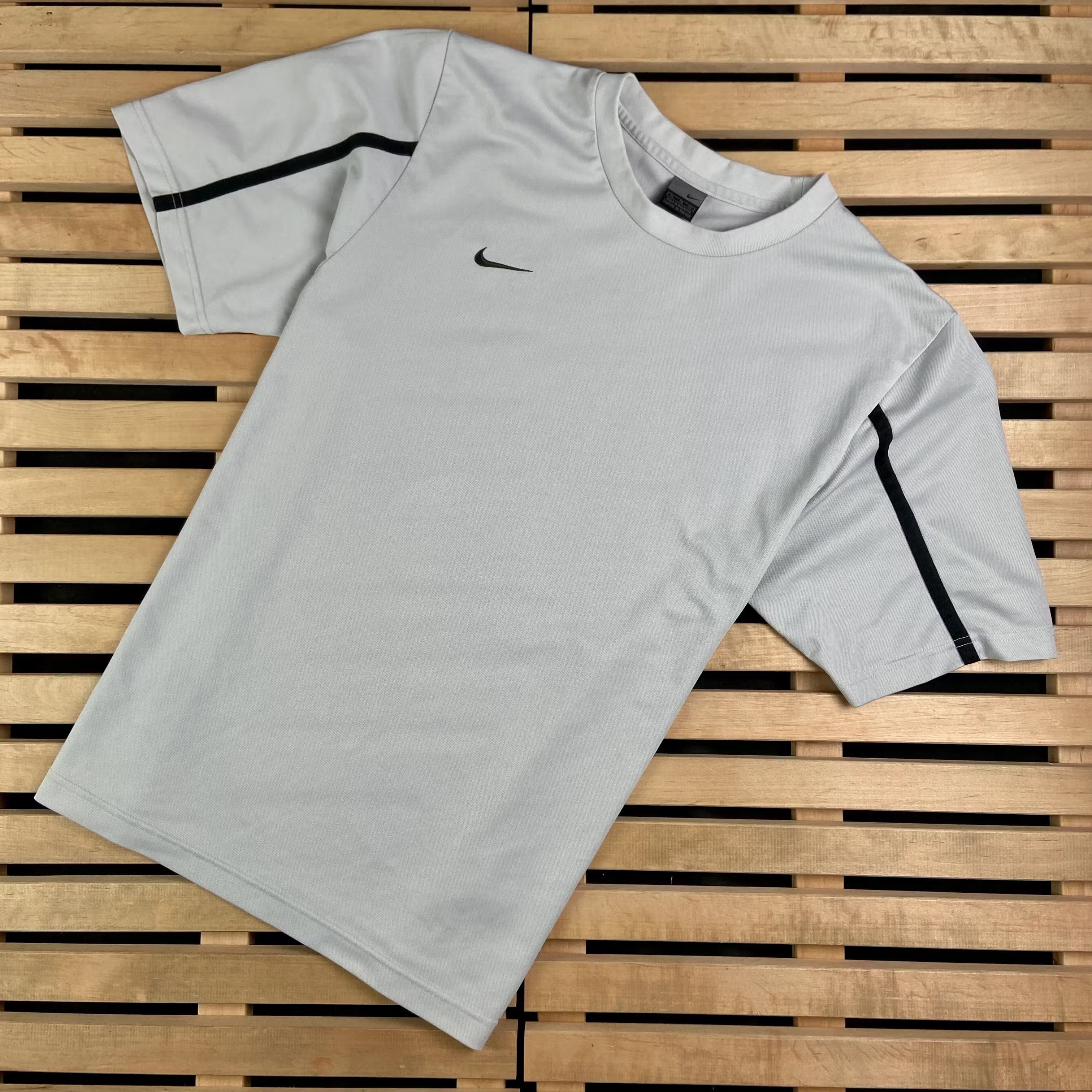 Nike × Vintage Mens Vintage T Shirt Nike Size XL Swoosh Size US XL / EU 56 / 4 - 1 Thumbnail