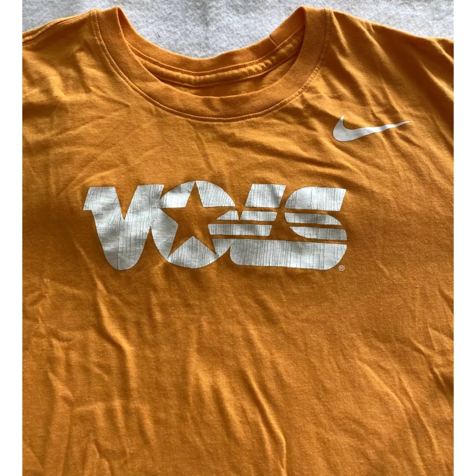 Nike NIKE T Shirt Mens Size L Long Sleeve 18-31 Orange Shirt Mens Long Sleeve Nike 18-31 Size US L / EU 52-54 / 3 - 2 Thumbnail