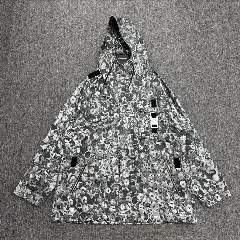 Dior Dior Show snow leopard functional buckle windbreaker jacke Size US XL / EU 56 / 4 - 1 Thumbnail