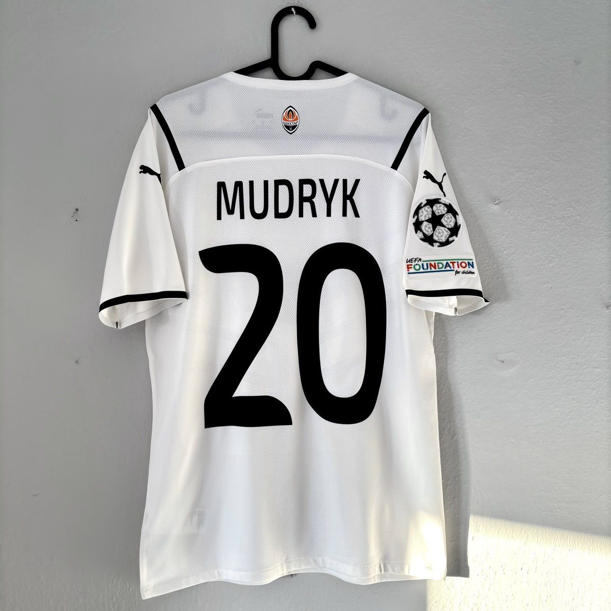 Puma 2021 2022 GAME ISSUE Shakhtar Mudryk Puma Away Soccer Jersey Size US M / EU 48-50 / 2 - 9 Thumbnail