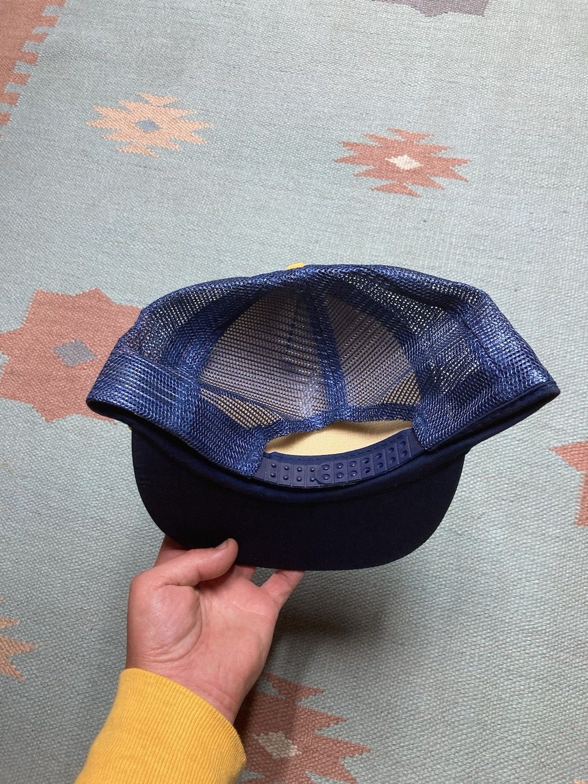 Vintage Trucker hat mesh design house gold leaf navy blue indiana Size ONE SIZE - 4 Thumbnail