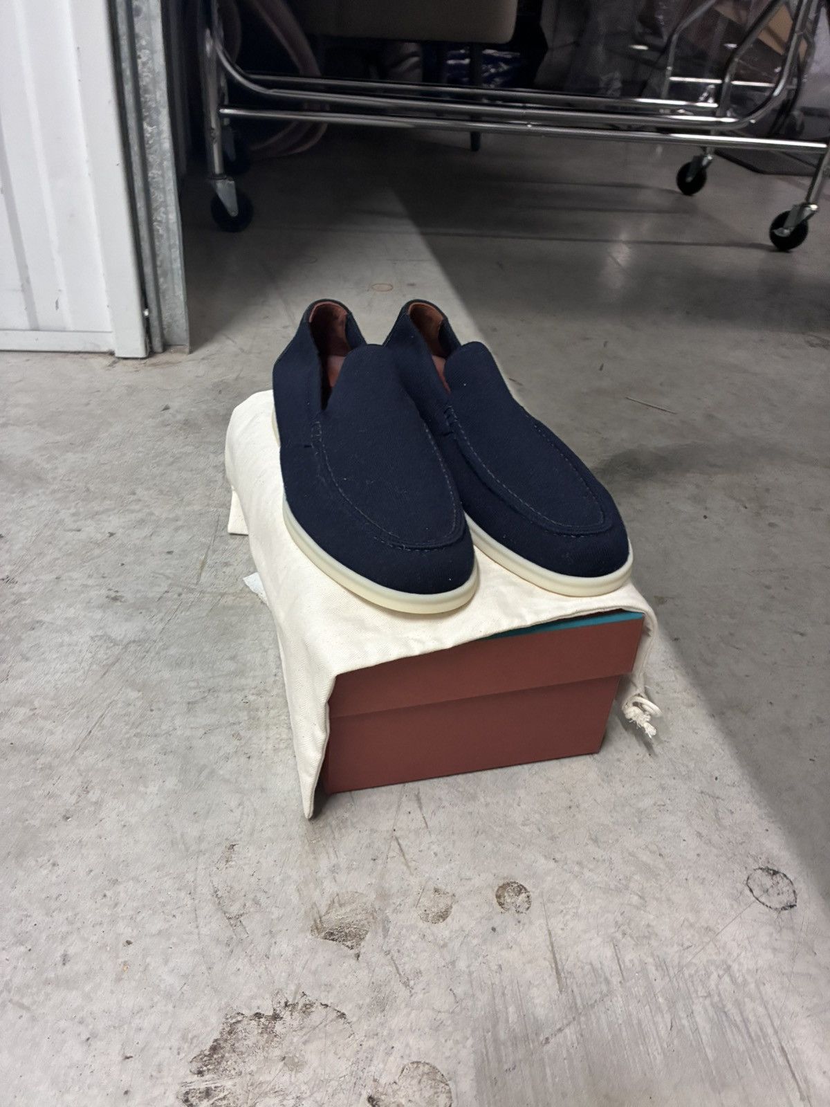 Loro Piana Loro piana navy knit summer walk uk 6 eu 40 Size US 7 / EU 40 - 1 Thumbnail