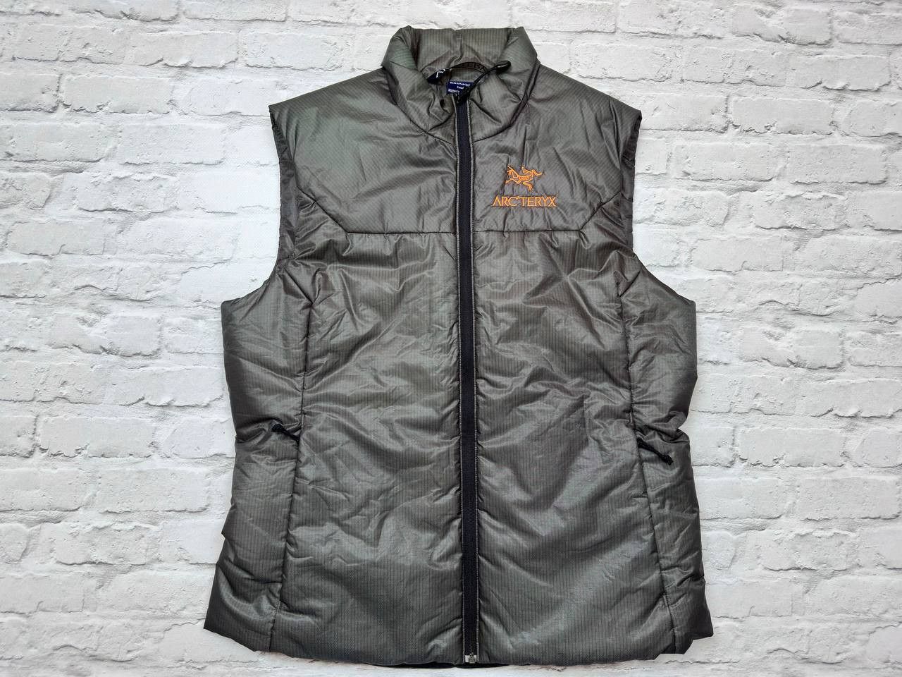 Arc'teryx × Vintage Arcteryx Very Rare Sample Womens Vest Vintage Canada Size M / US 6-8 / IT 42-44 - 1 Thumbnail