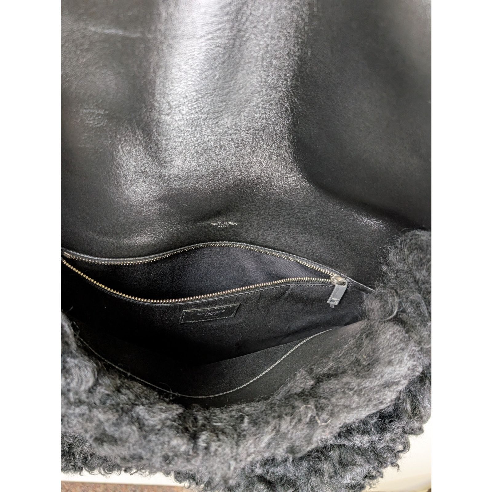 Saint Laurent Paris o1rshd1 Size: OS / Men Shaggy Crossbody Bag in Black Size ONE SIZE - 5 Thumbnail